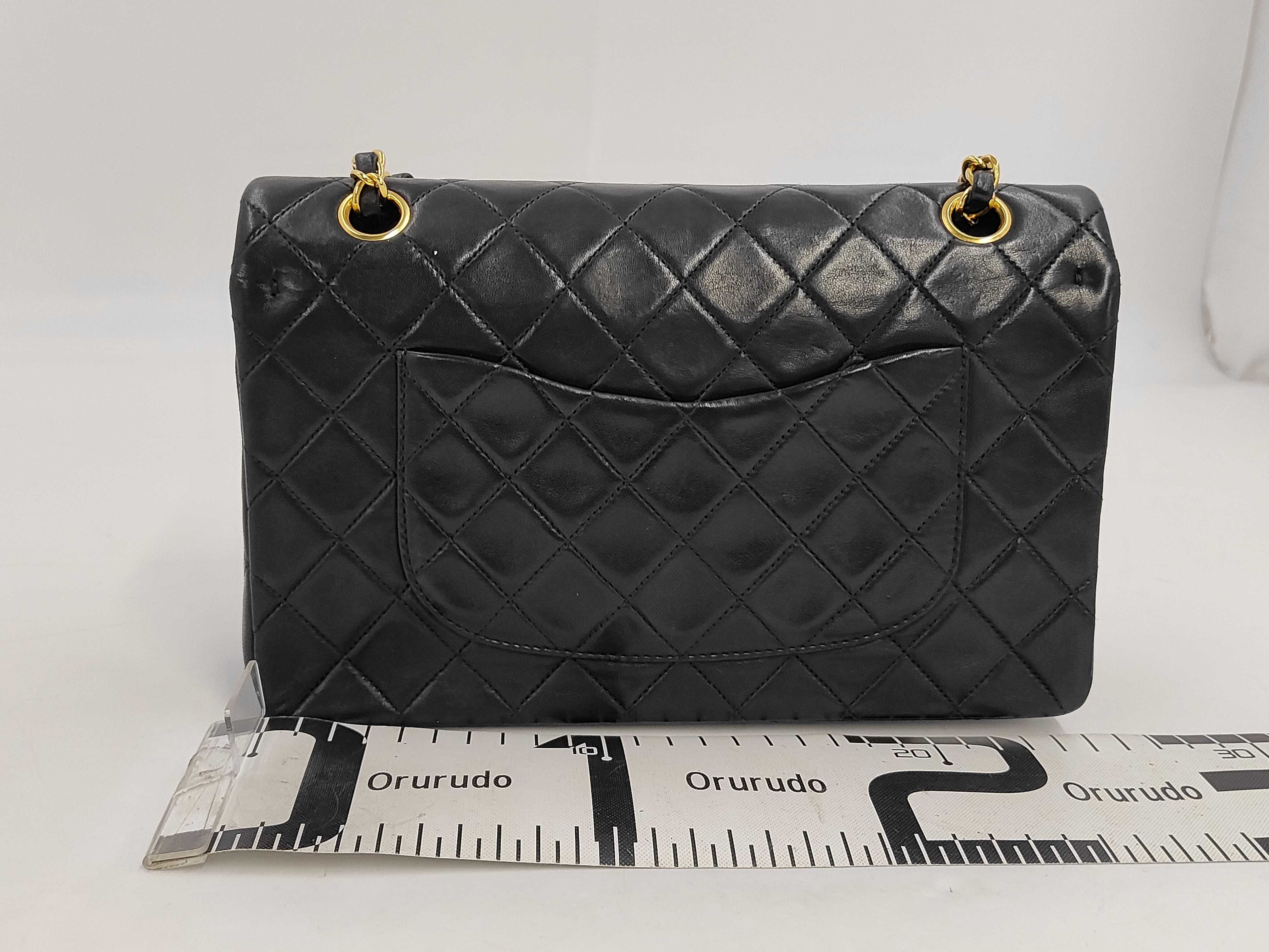 Matelassé 25 Lambskin Double Flap Double Chain Shoulder Bag — view 2