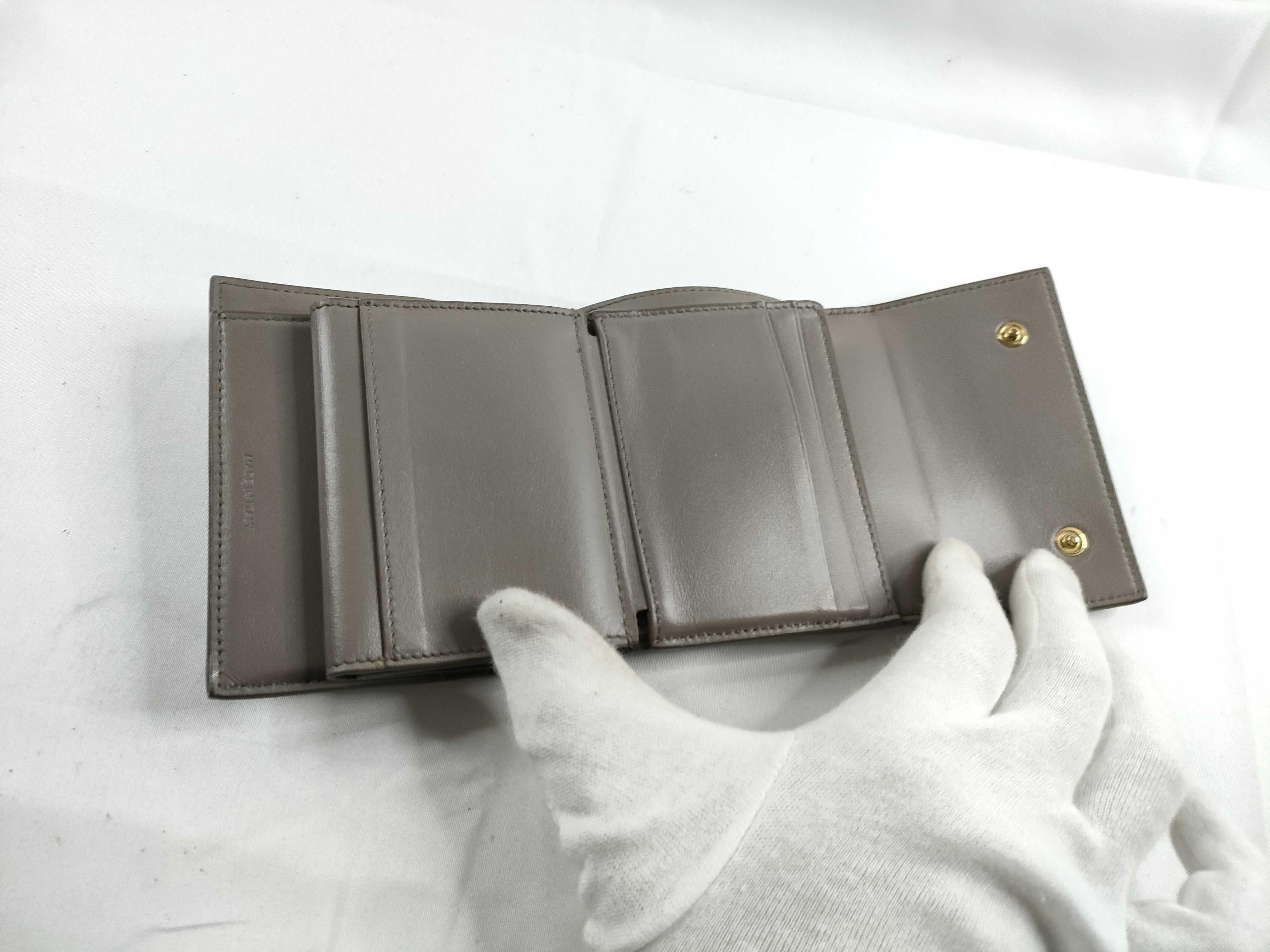 wallet — view 9