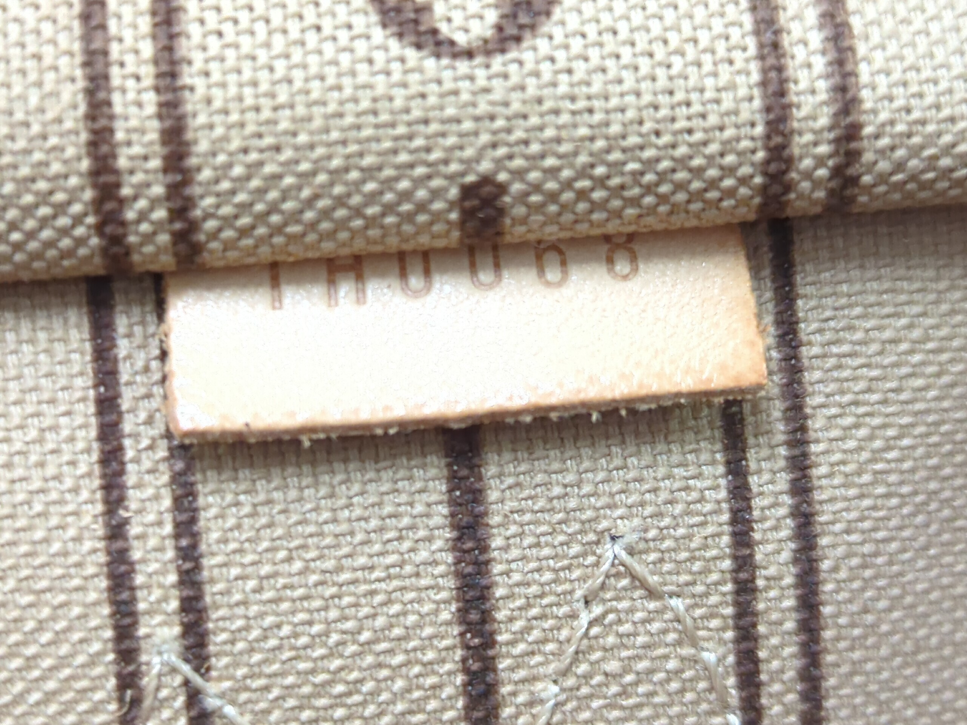 M40155 Monogram Neverfull PM Tote Bag — view 12