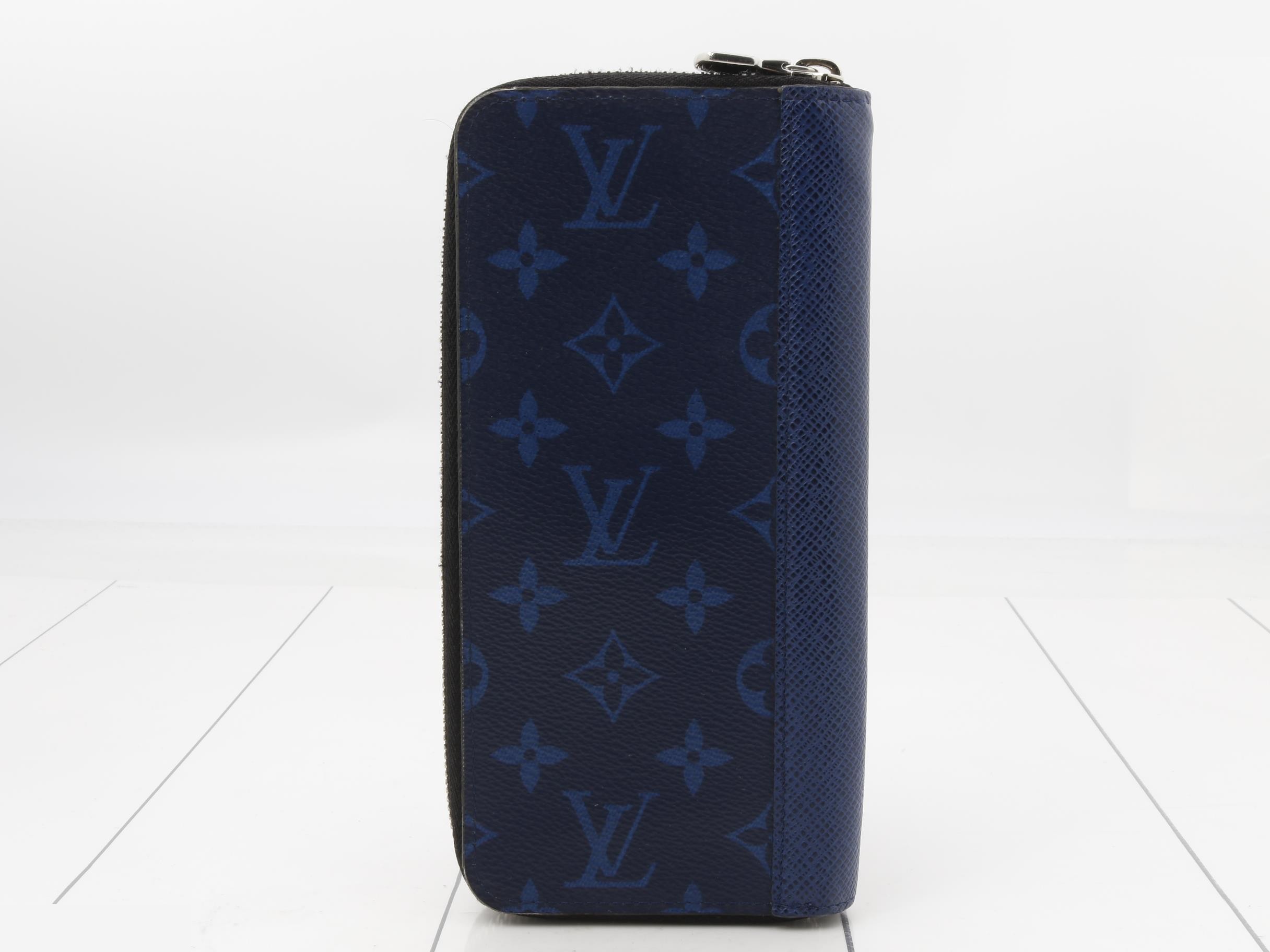 Taigarama Zippy Wallet Vertical — view 2