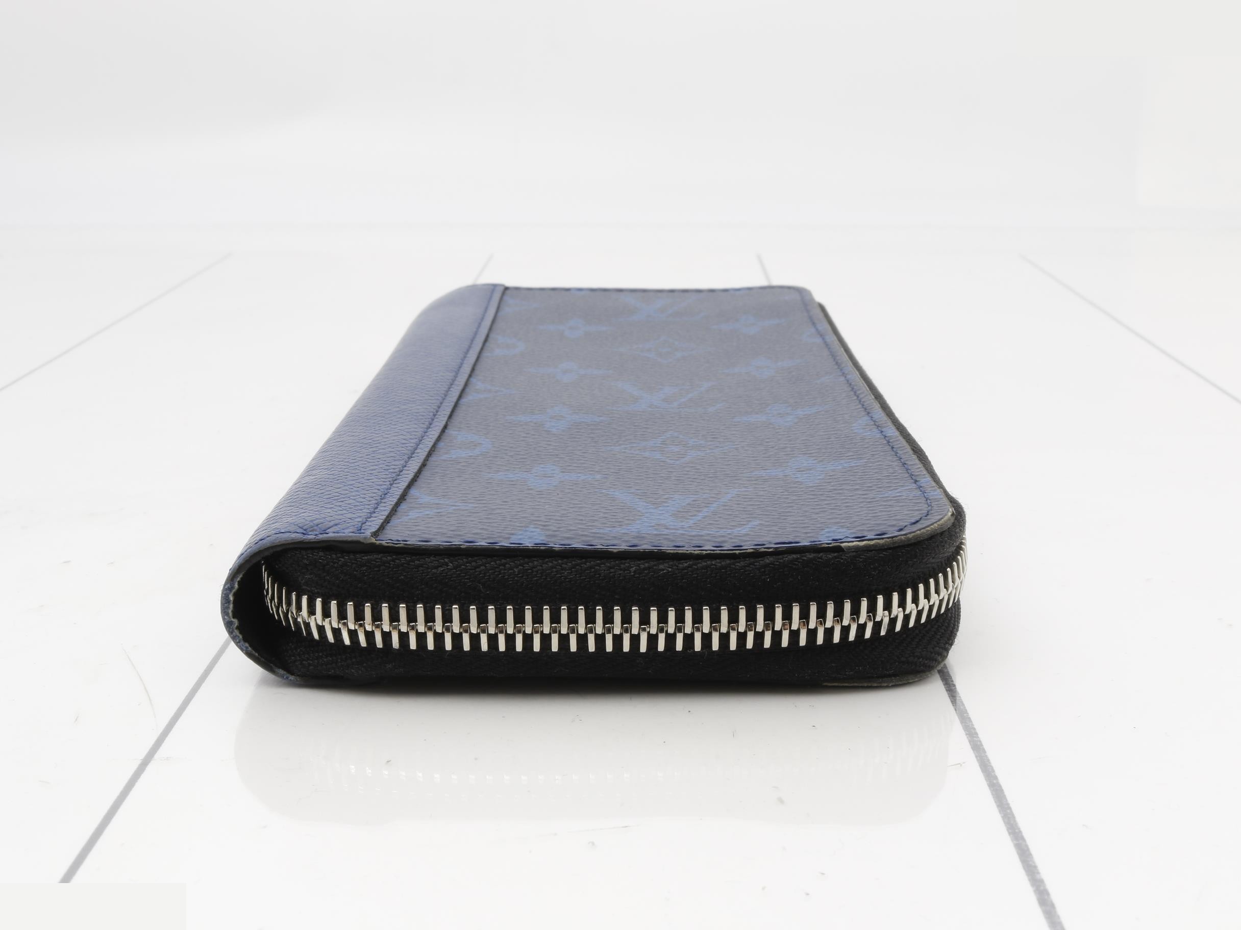 Taigarama Zippy Wallet Vertical — view 3