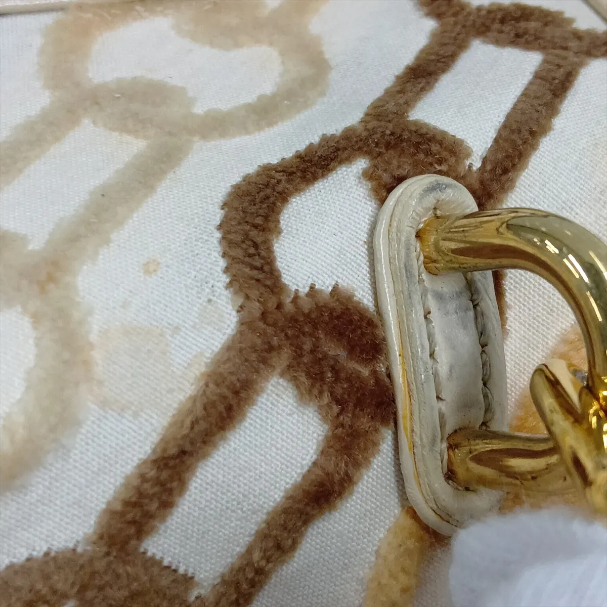 Monogram Charm Pochette Lover M95194 BA0046 Beige x Black — view 12