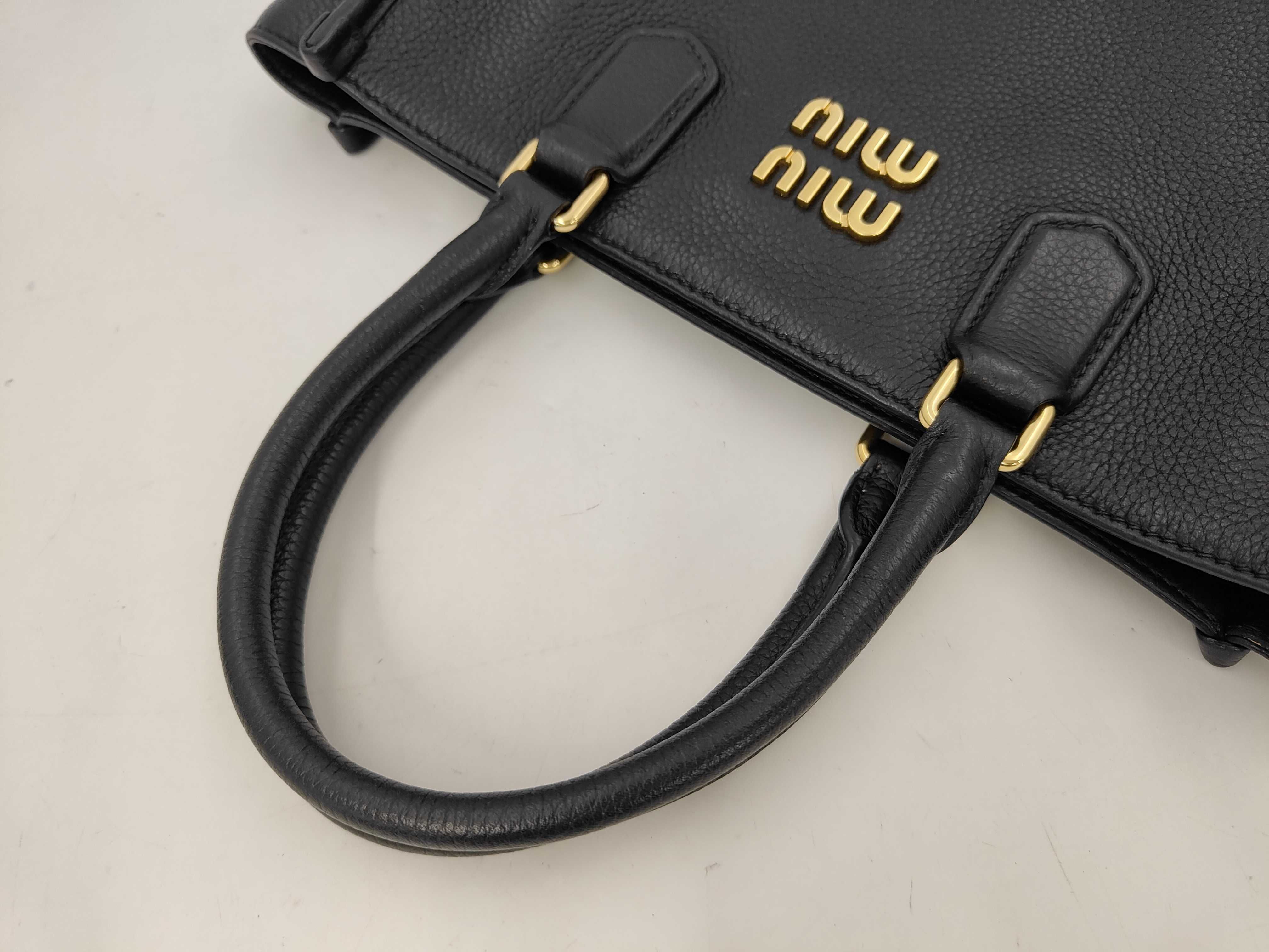 Vitello Daino Soft 2-Way Shoulder Bag — view 5