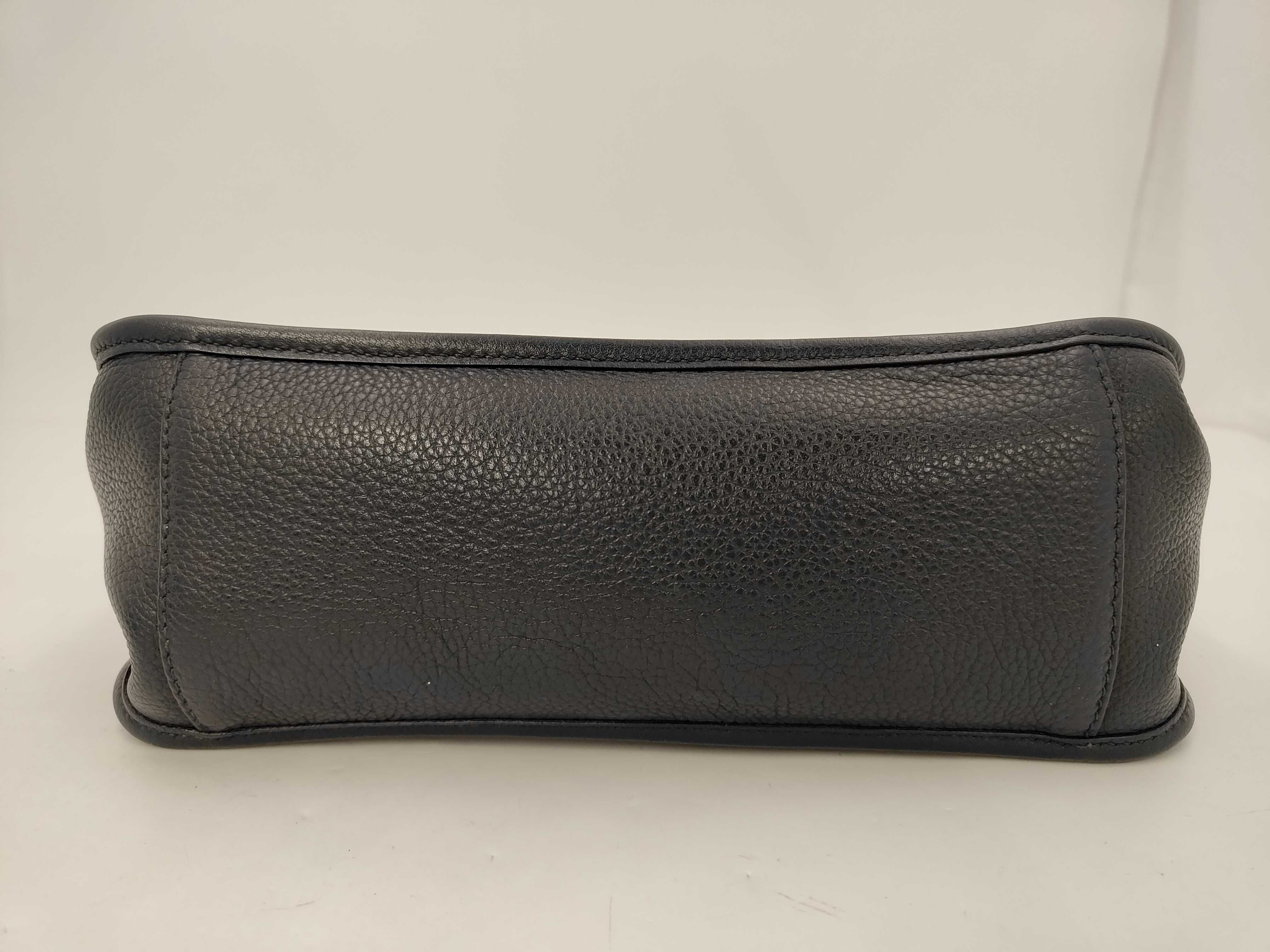 Vitello Daino Soft 2-Way Shoulder Bag — view 8