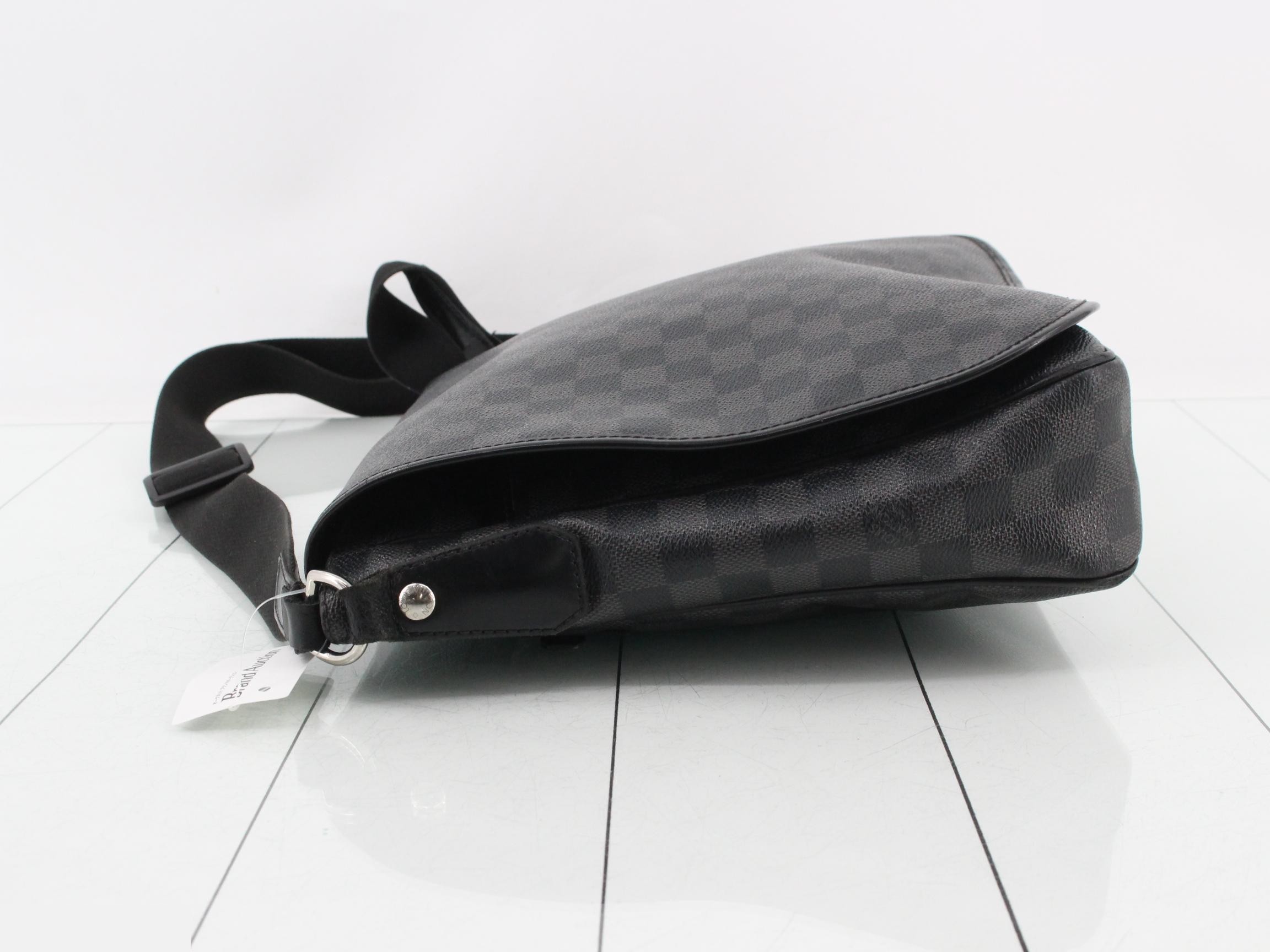 Shoulder bag — view 4