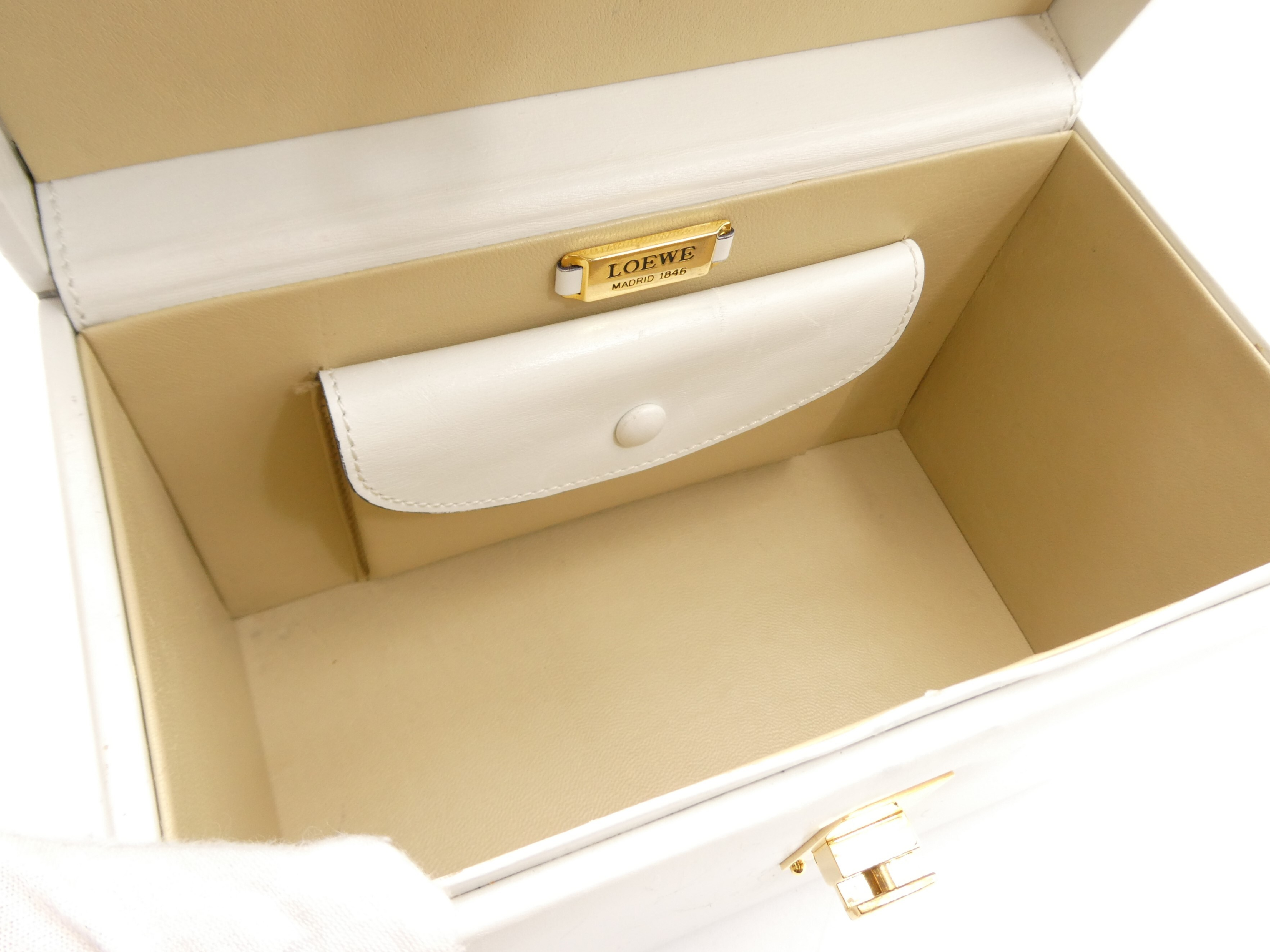 Anagram Leather Vanity Bag — view 7