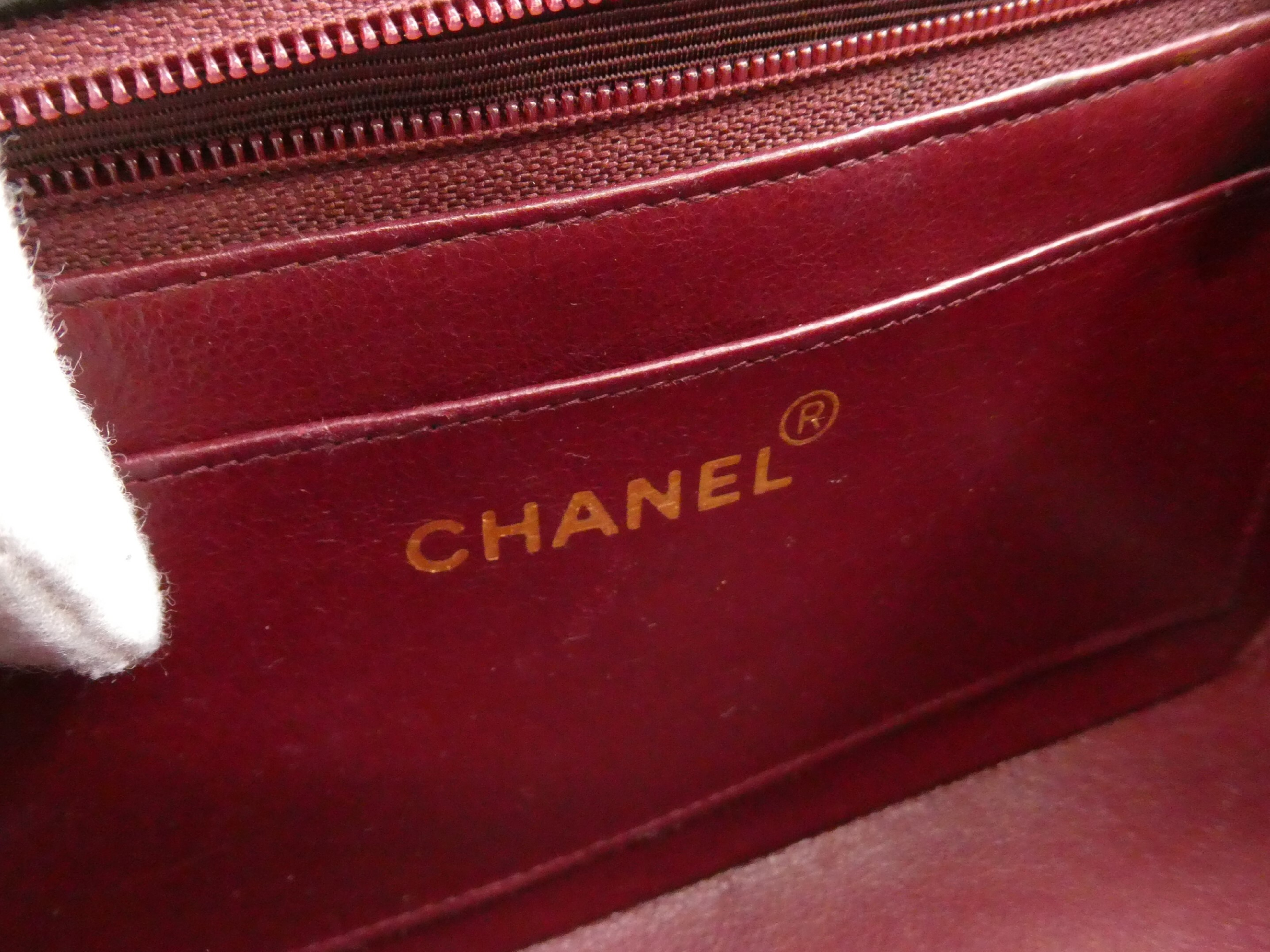 Diana Matelassé Coco Mark Turnlock Chain Shoulder Bag — view 8