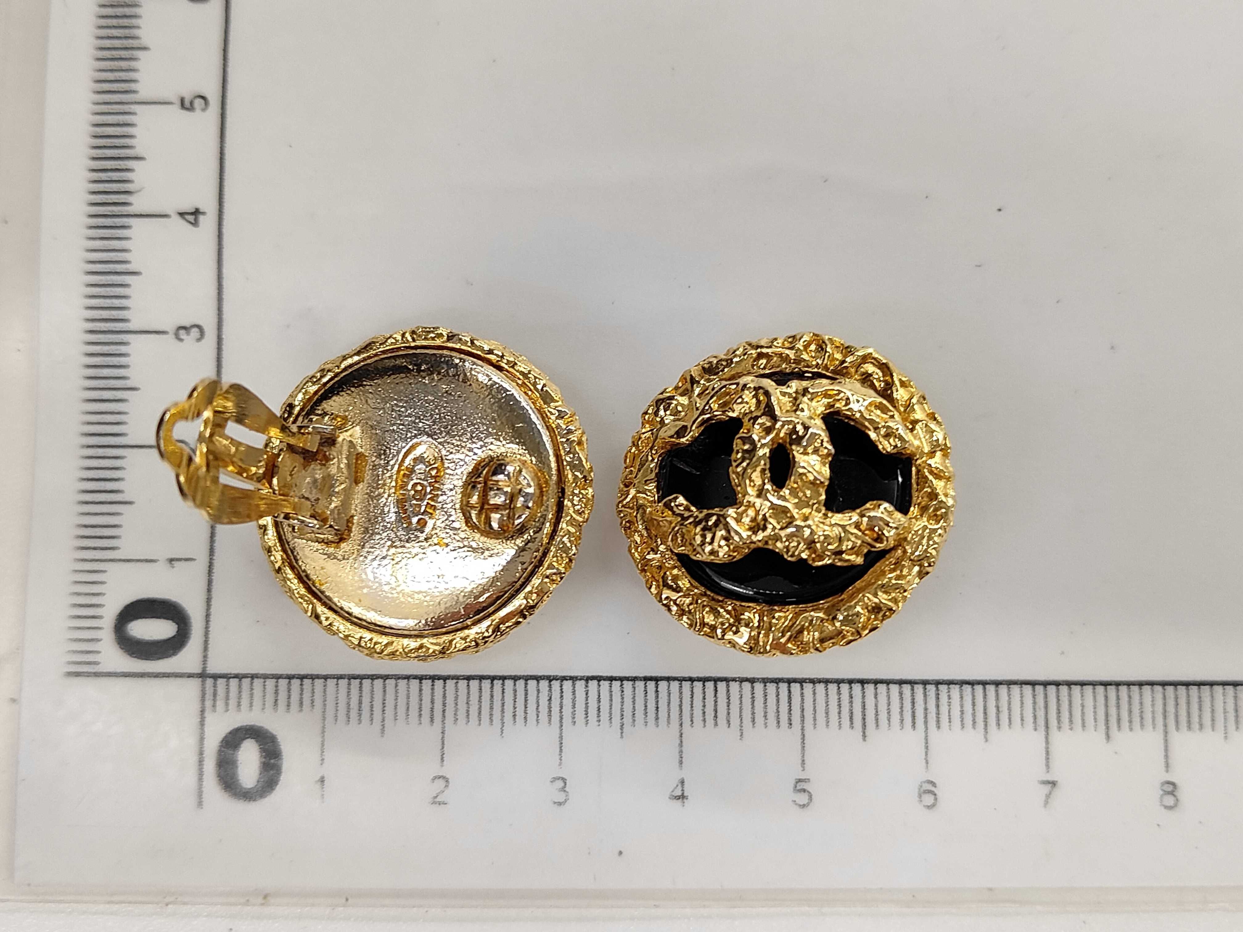 93P Lava Coco Mark Black Earrings — view 5