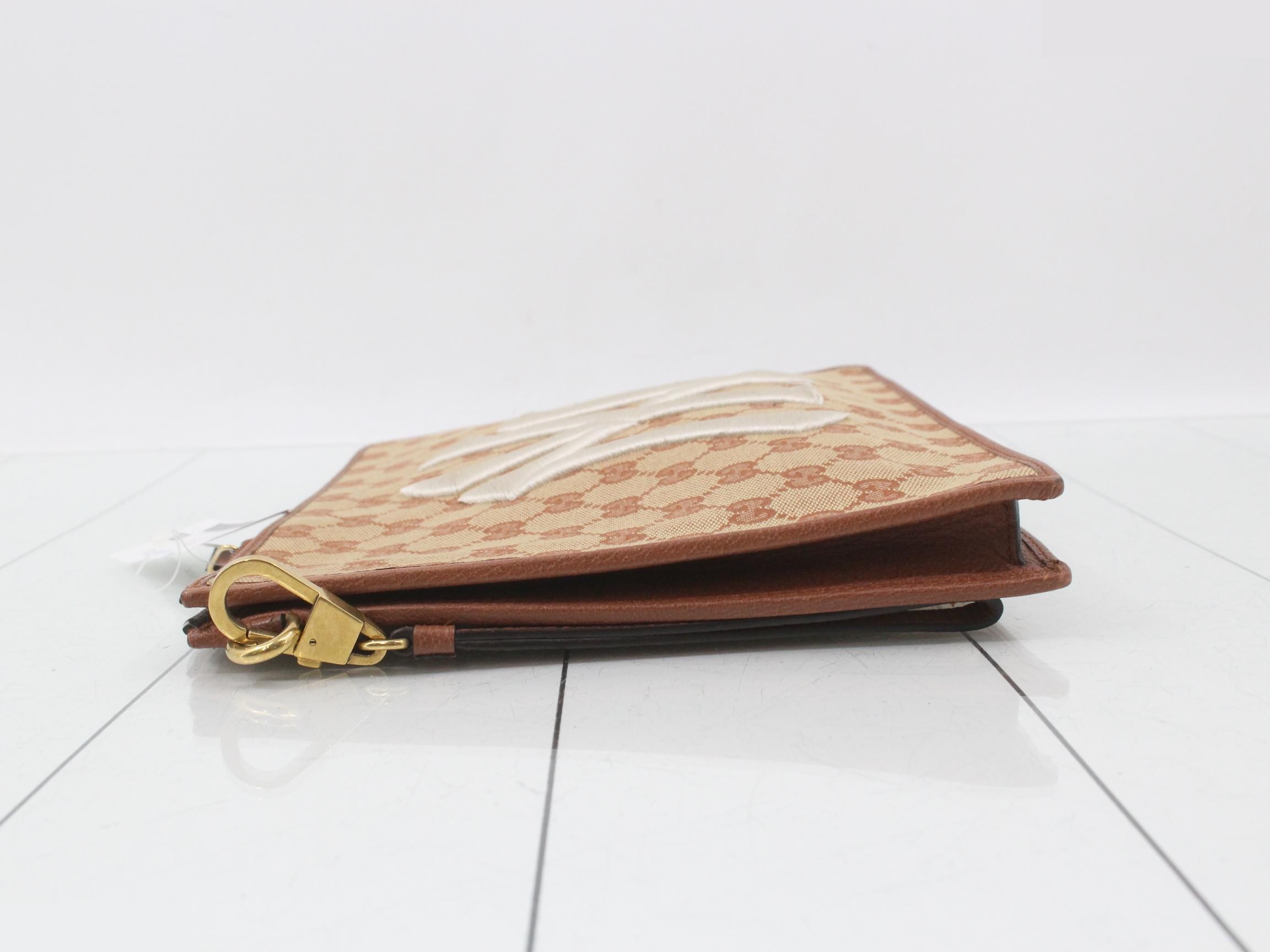 GG Canvas New York Yankees Clutch Bag — view 4