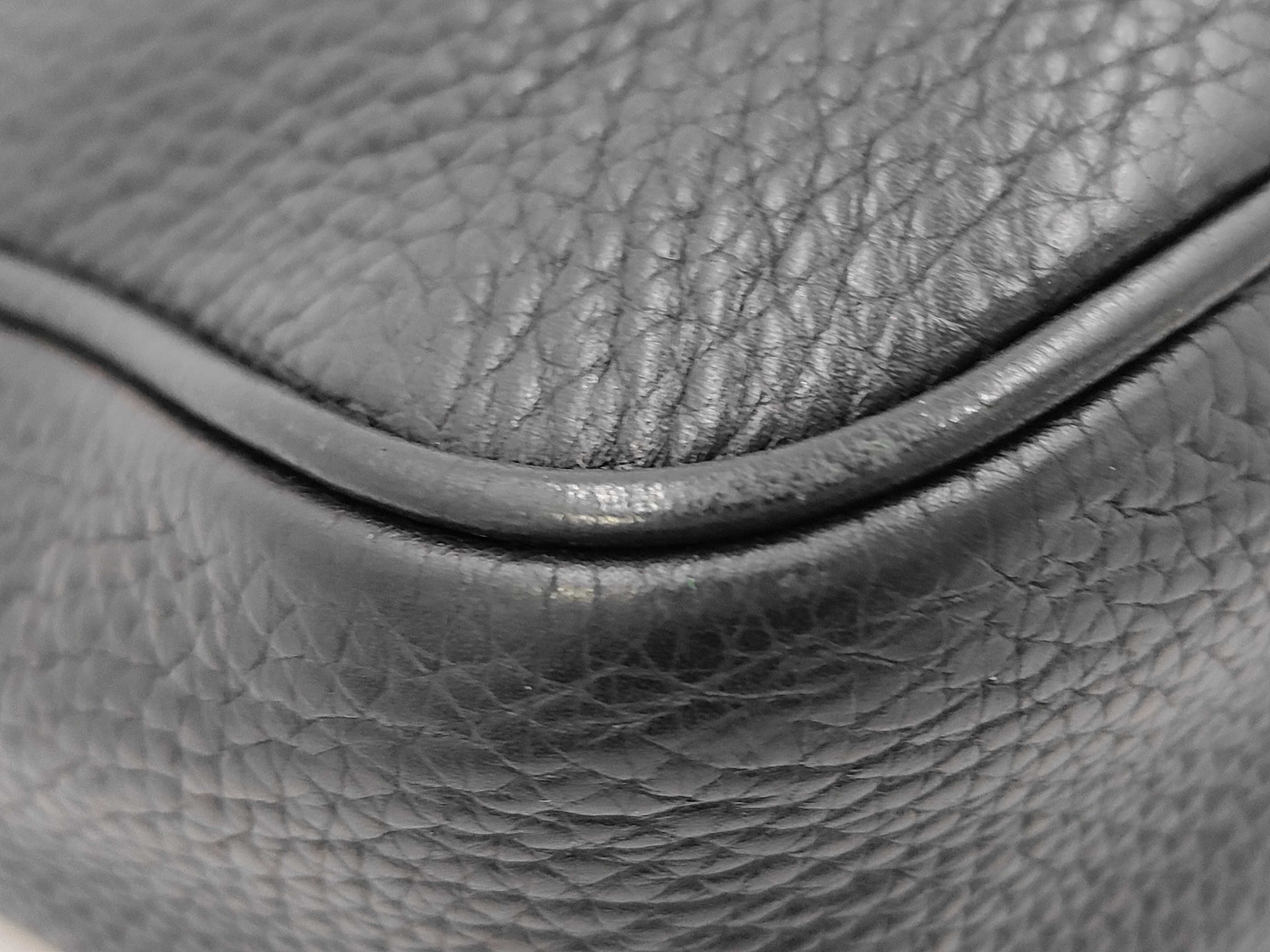 Soho 308364 Leather Shoulder Bag, Black — view 6