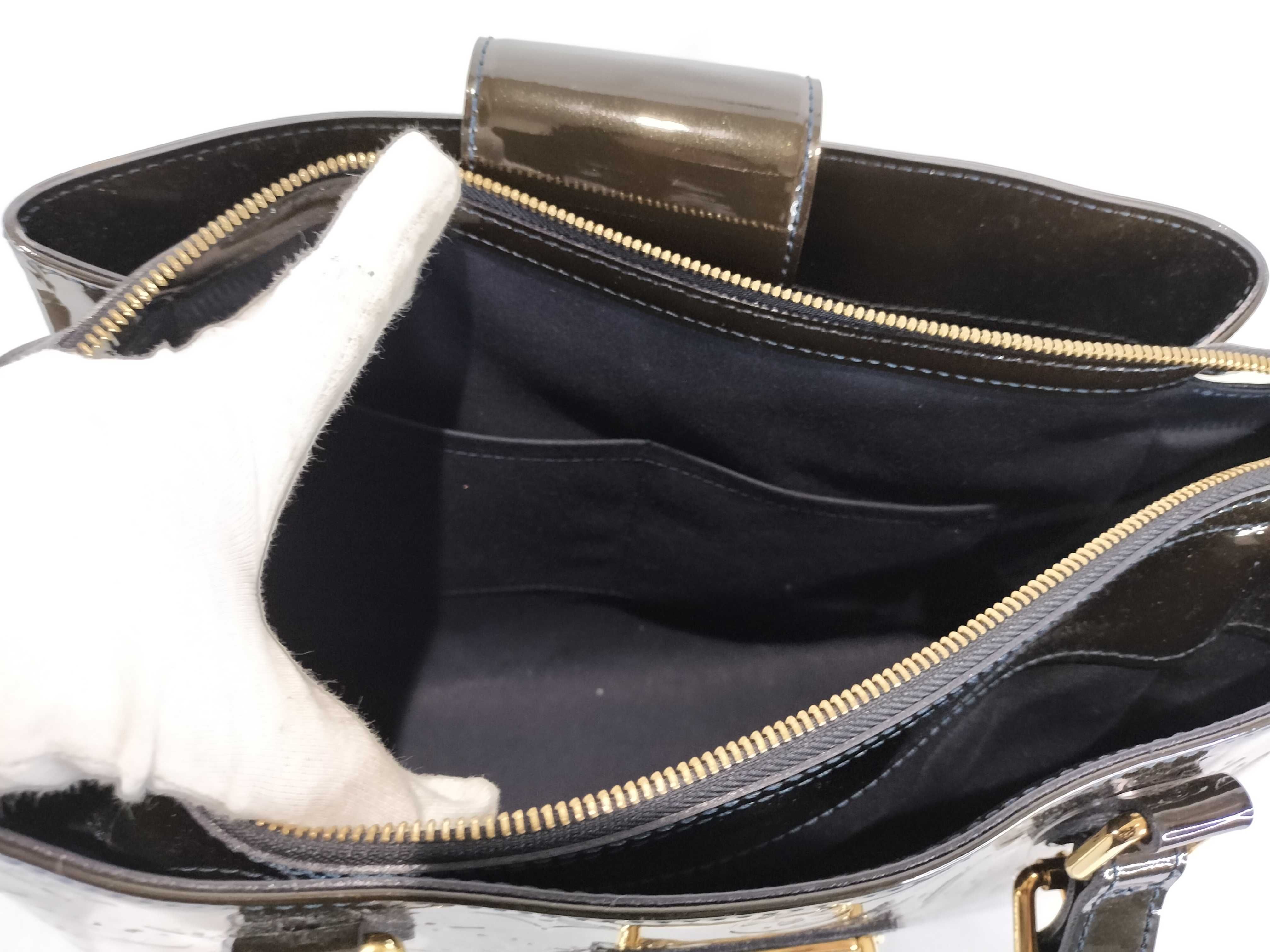 Vernis Melrose Avenue Handbag — view 11