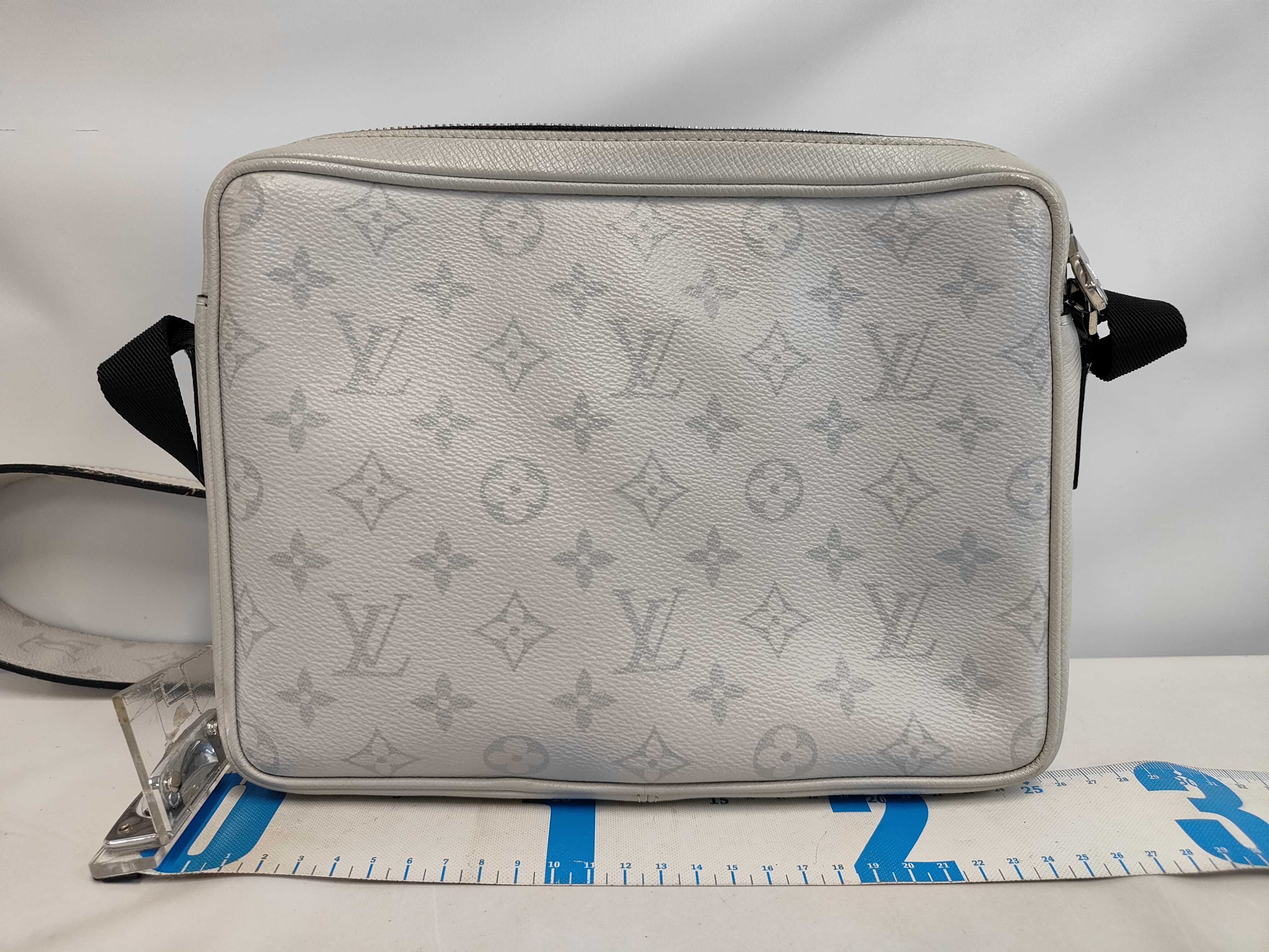 Taigarama Outdoor Messenger PM M30243 Shoulder Bag — view 2