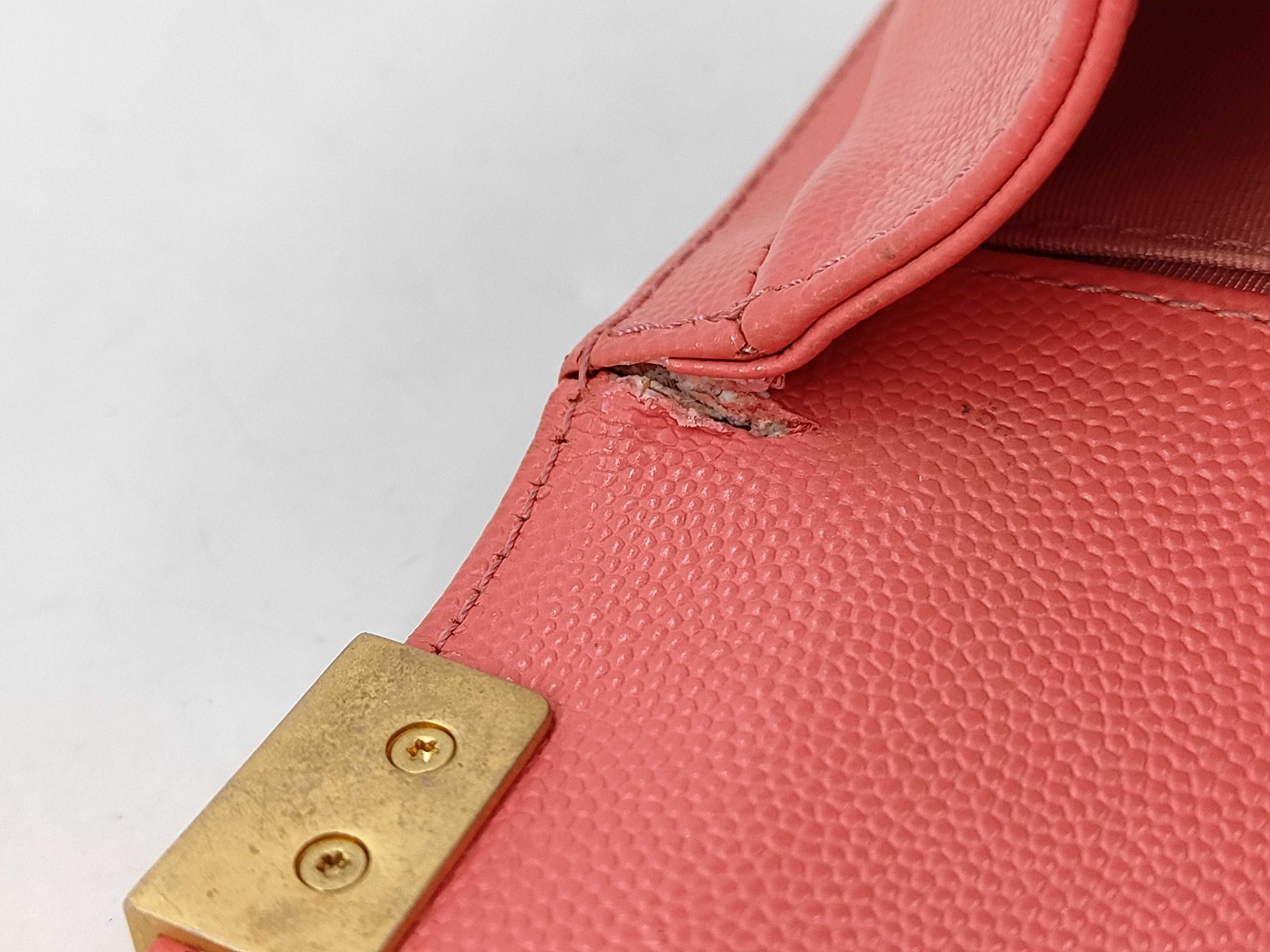 25984647 Shoulder Bag — view 9