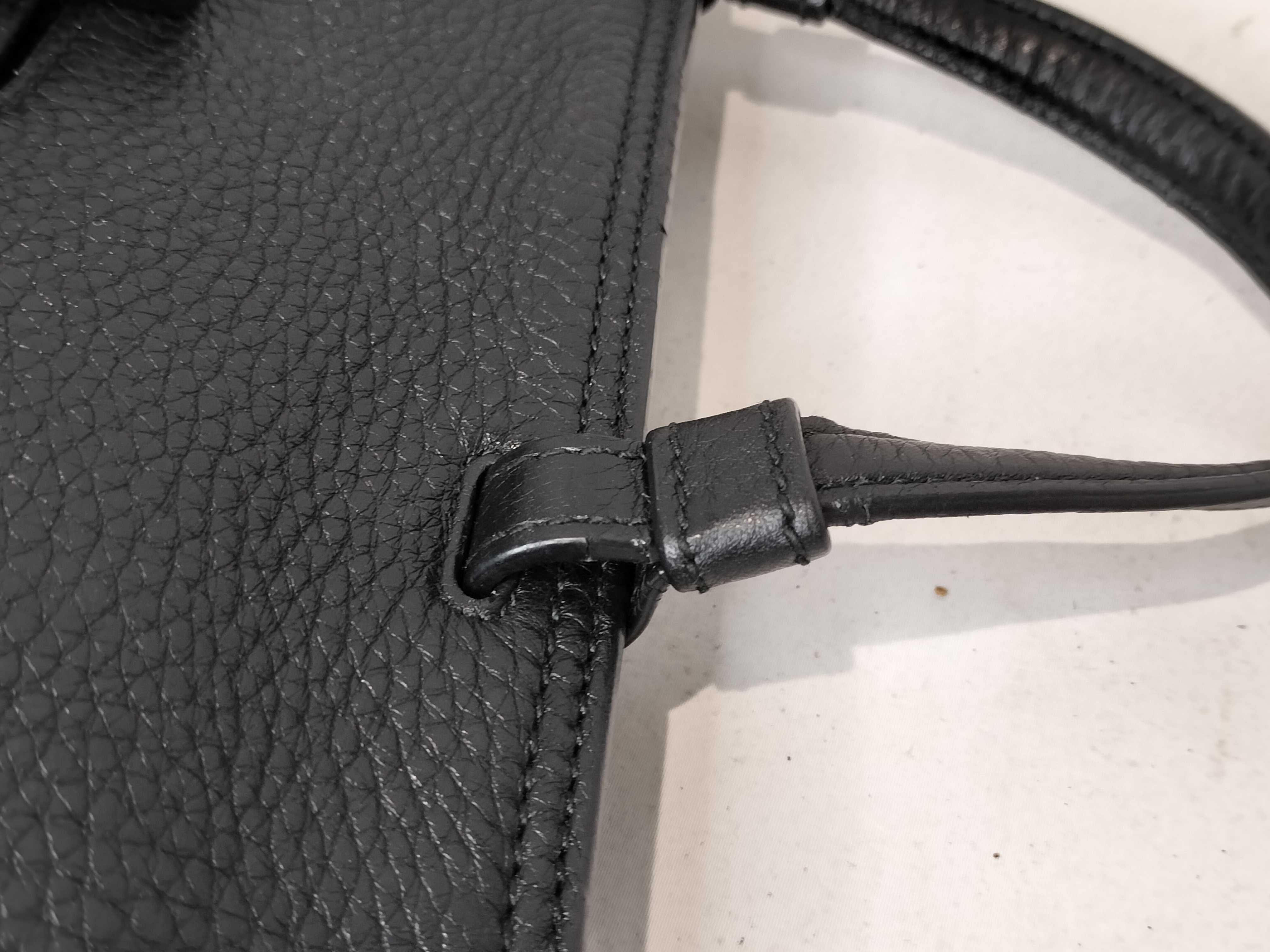 ID- Bamboo Cowskin 2-Way Handbag Black 392013 Handbag — view 6