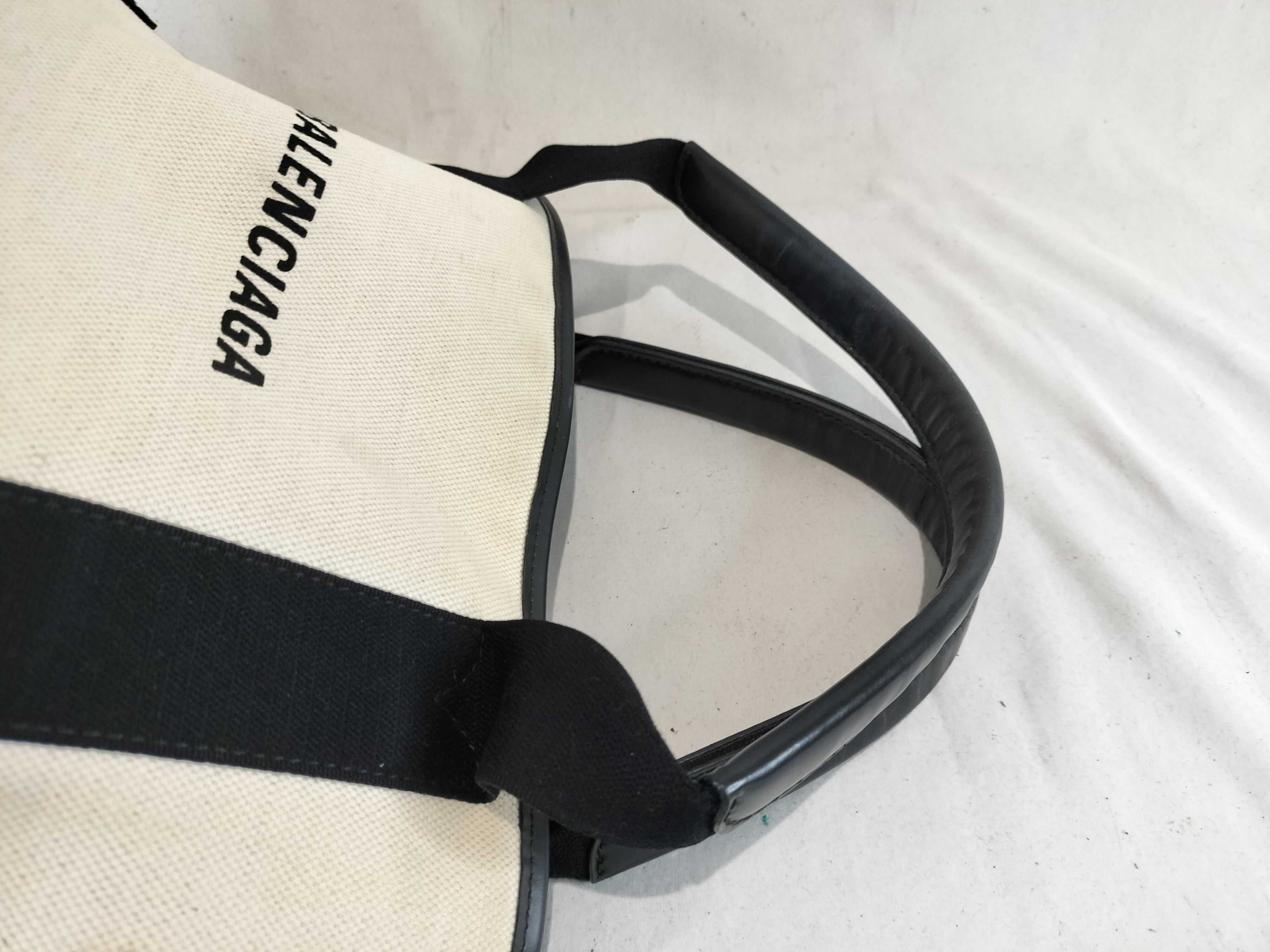 handbag — view 3