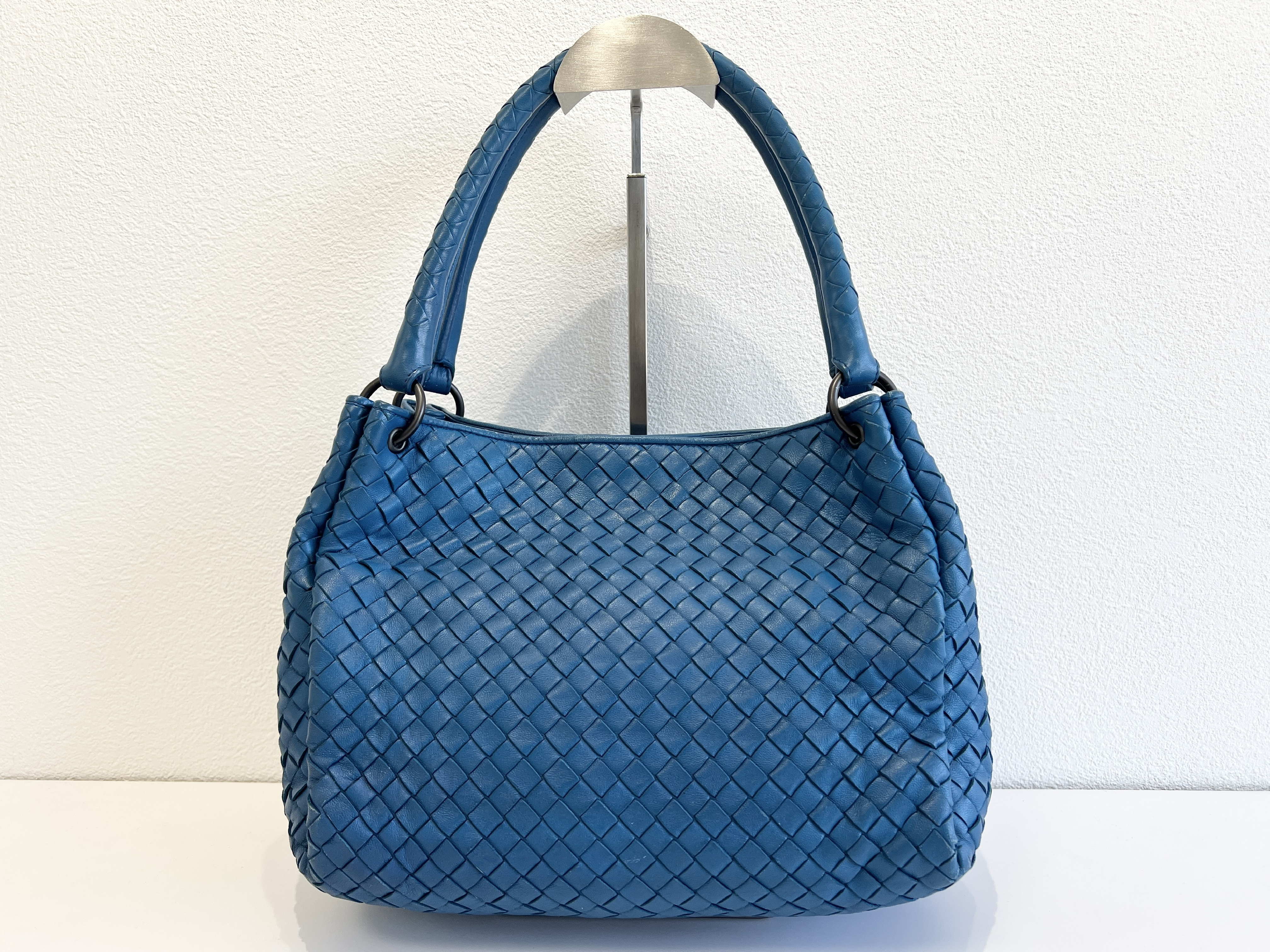 Intrecciato Leather Tote Bag Handbag — view 2