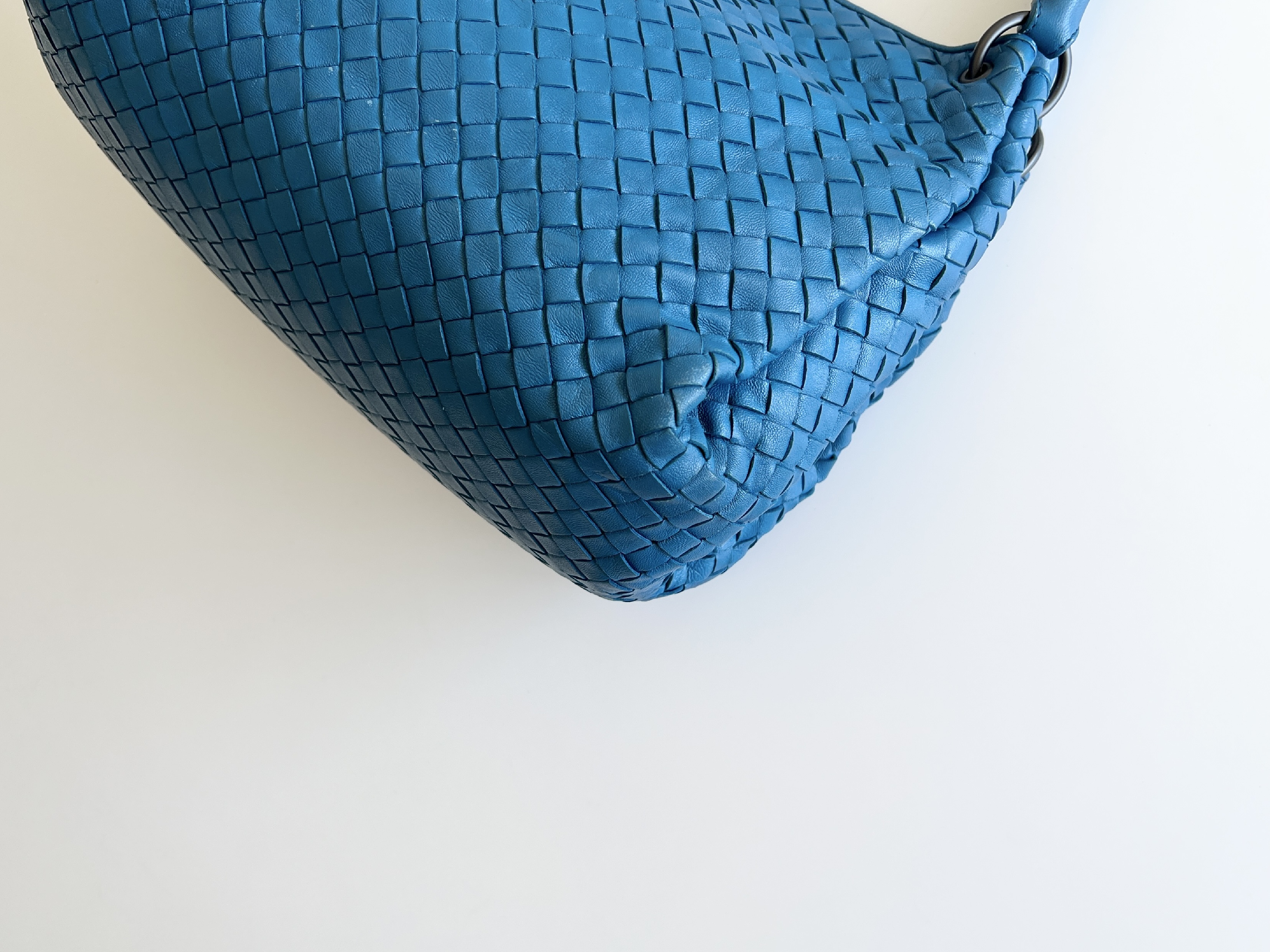 Intrecciato Leather Tote Bag Handbag — view 12