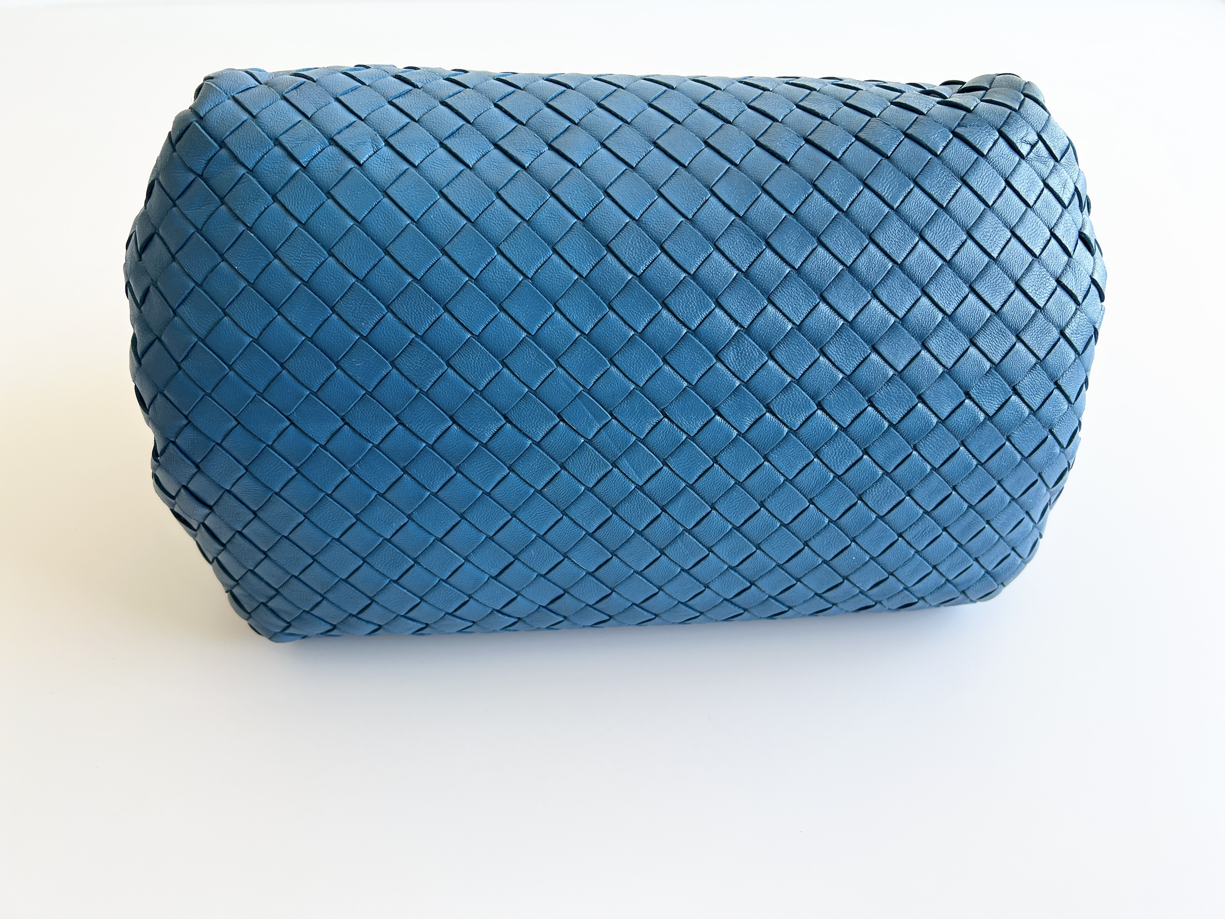 Intrecciato Leather Tote Bag Handbag — view 15