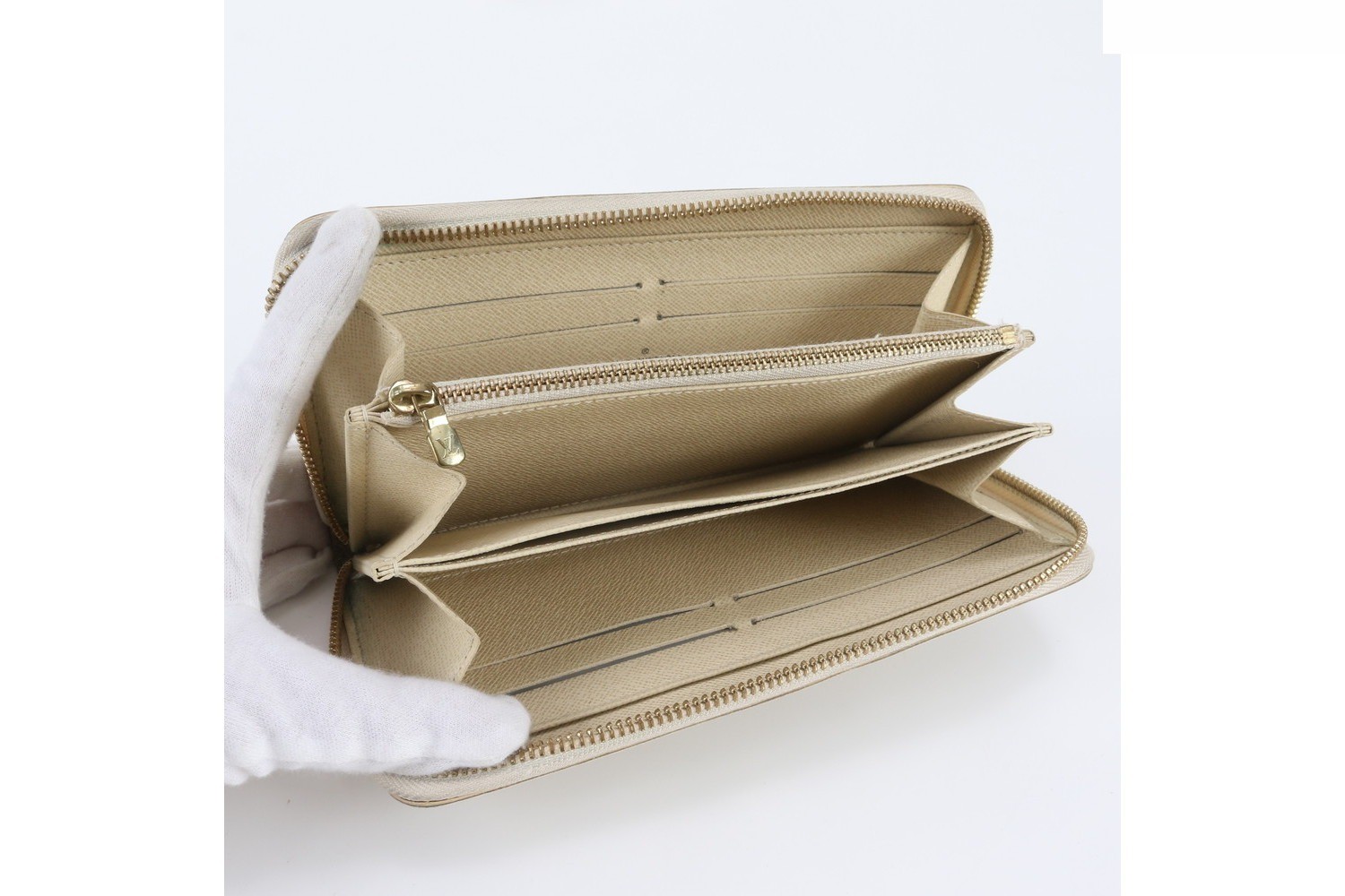 Damier Azur Zippy Wallet N60019 Leather Long Wallet — view 6
