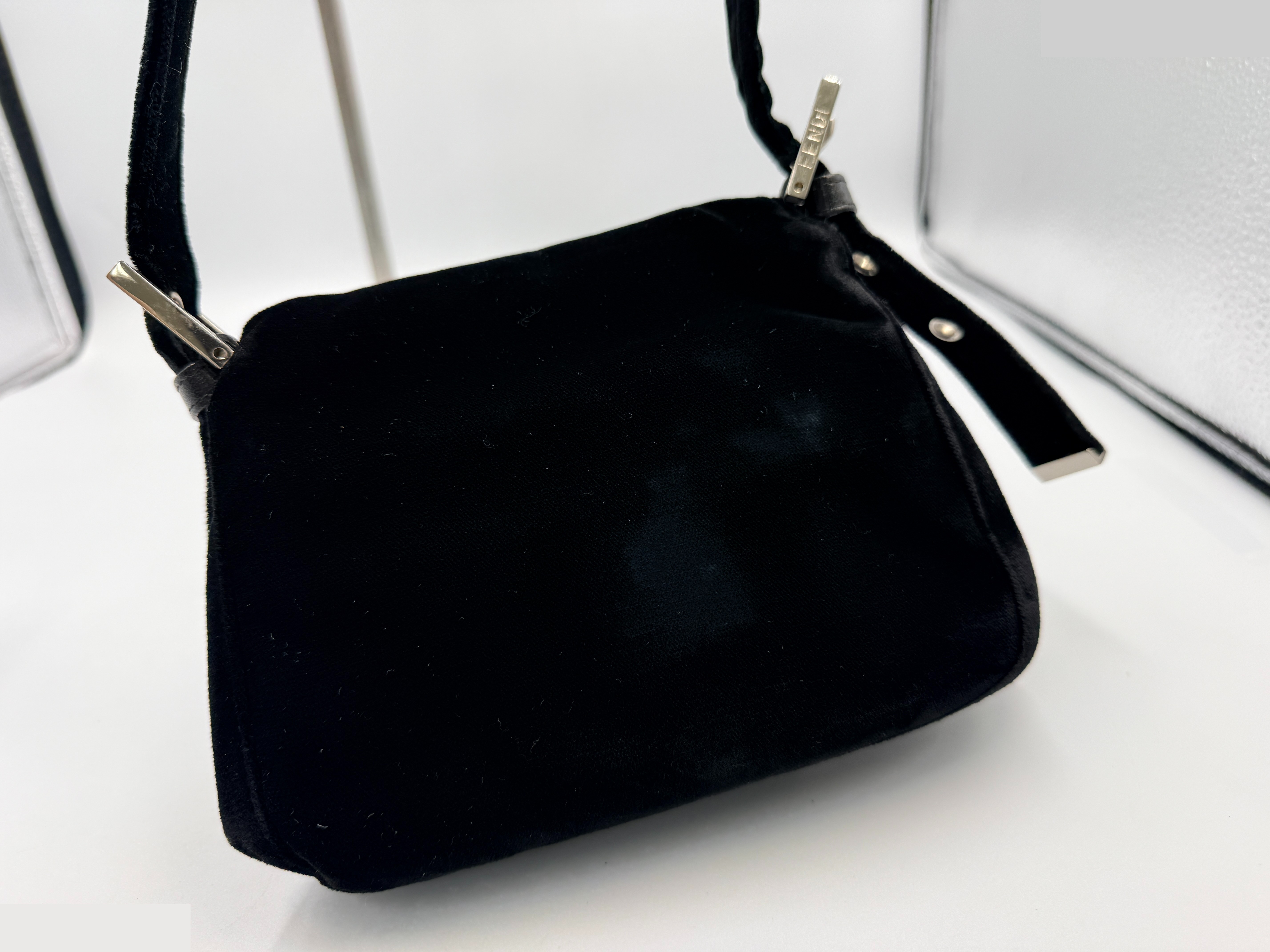 Mamma Bucket Mini Bag/Shoulder Bag, Velour/Velvet — view 5