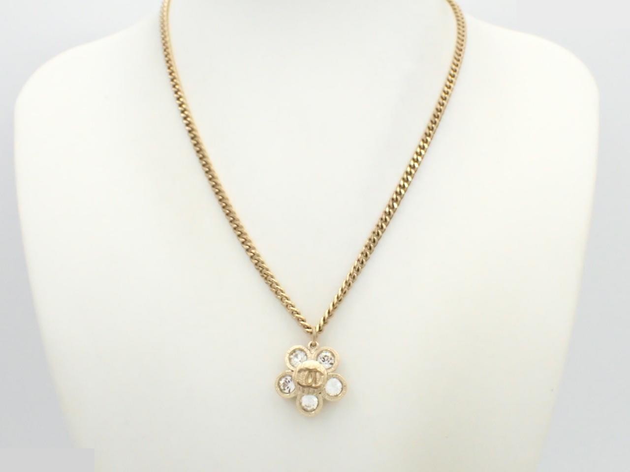 Coco Mark Flower Necklace, with markings, 08A GP, chain approximately 42cm — view 3