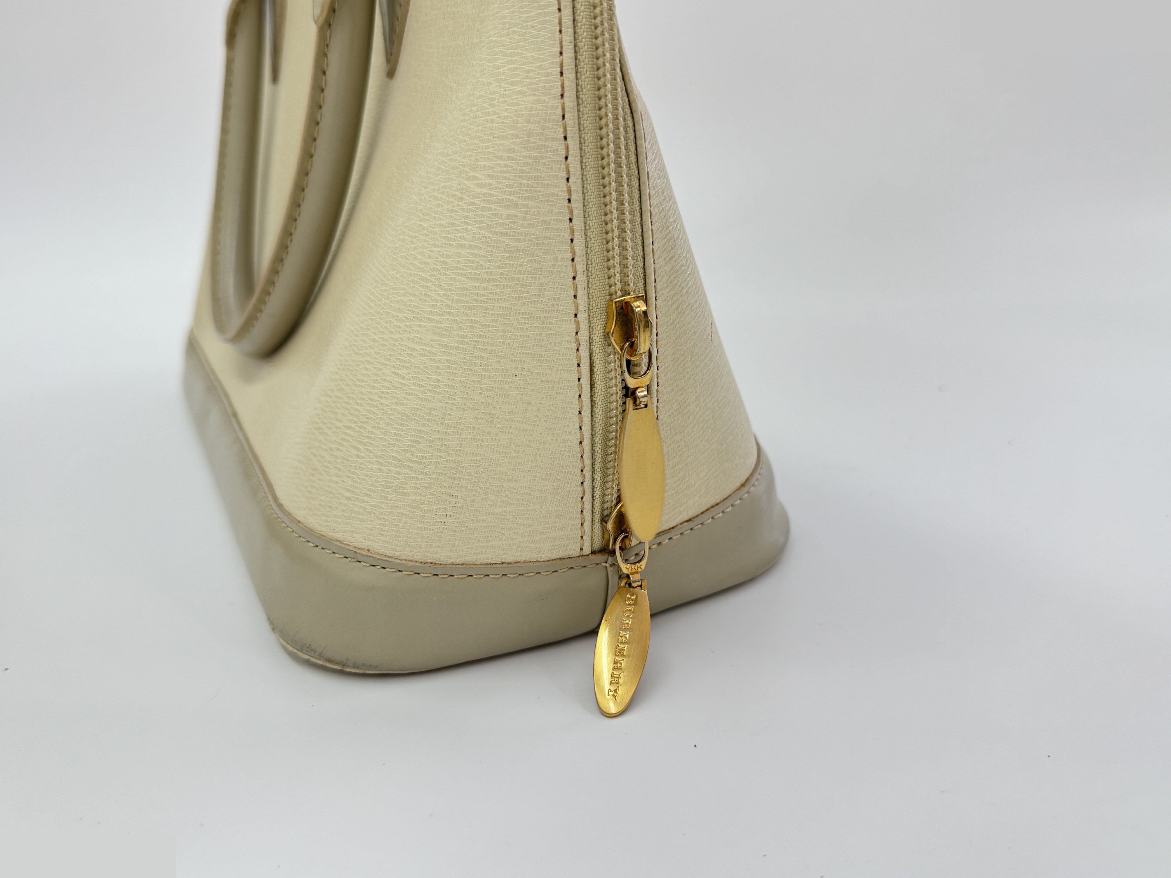 Alma type leather inner check handbag — view 4