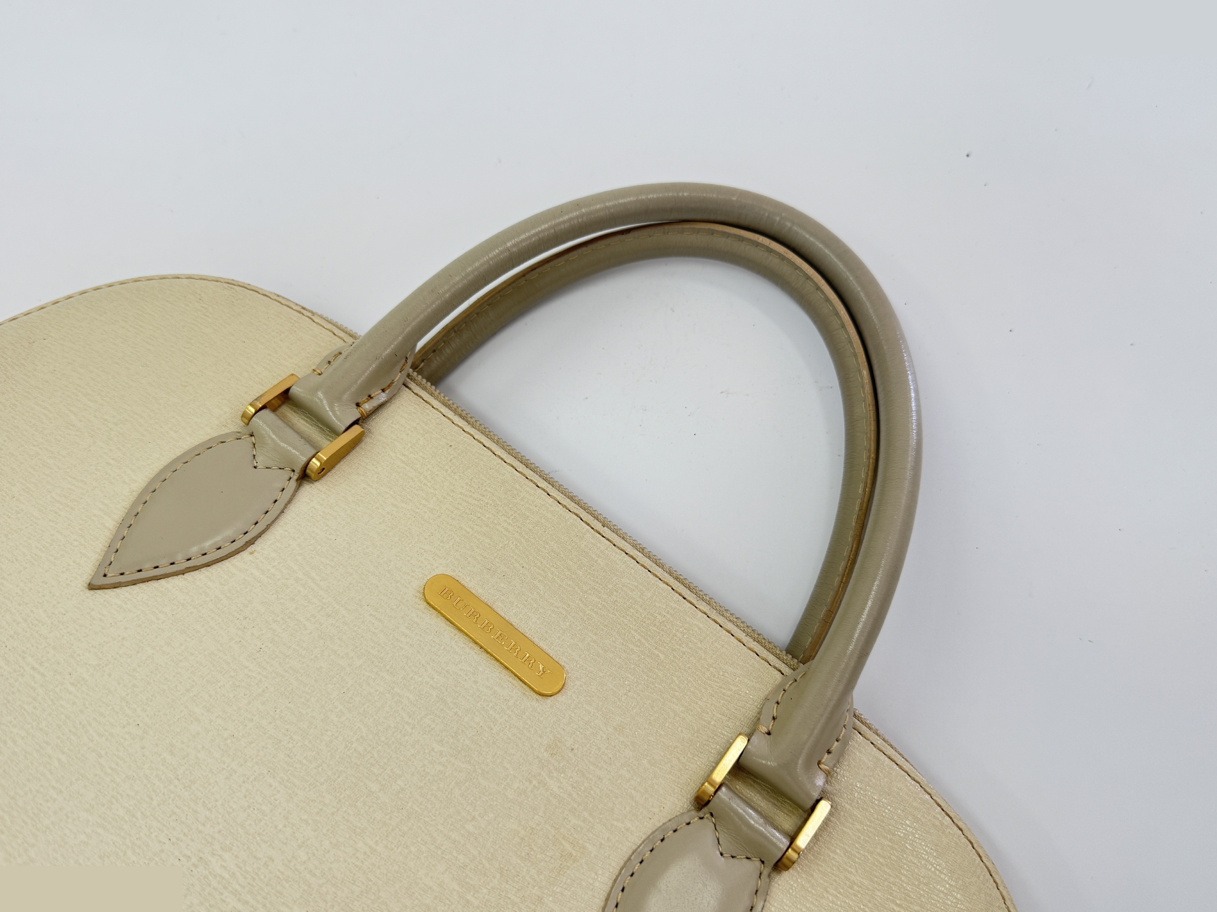 Alma type leather inner check handbag — view 5