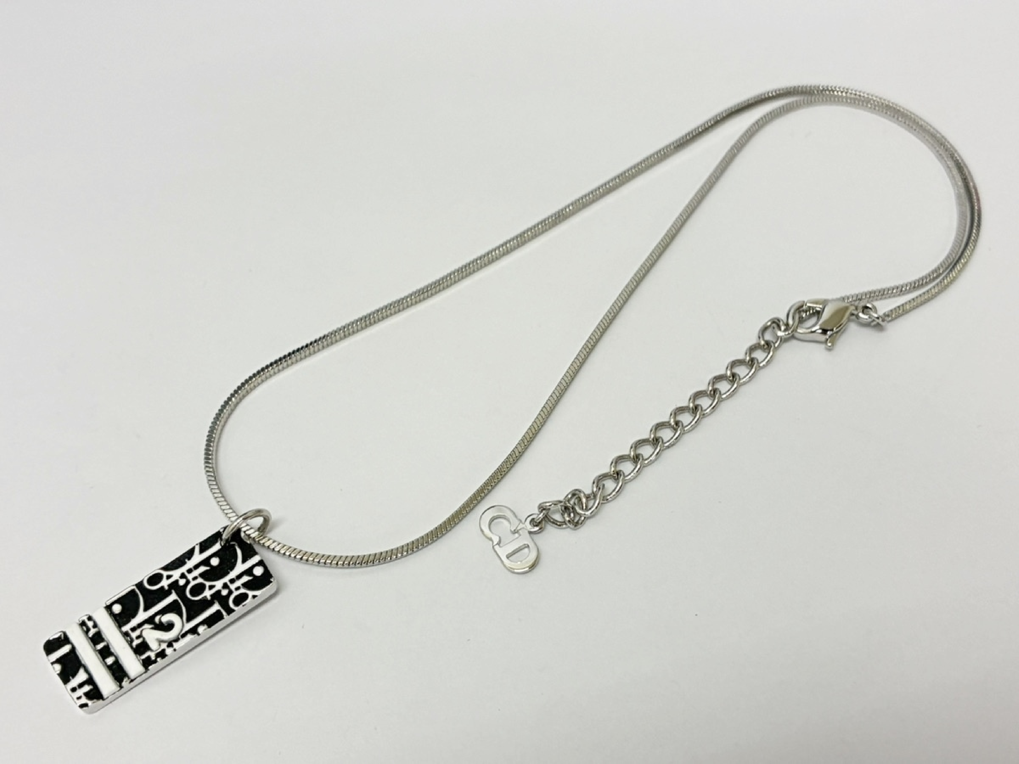 Trotter Necklace, Black Necklace — view 4