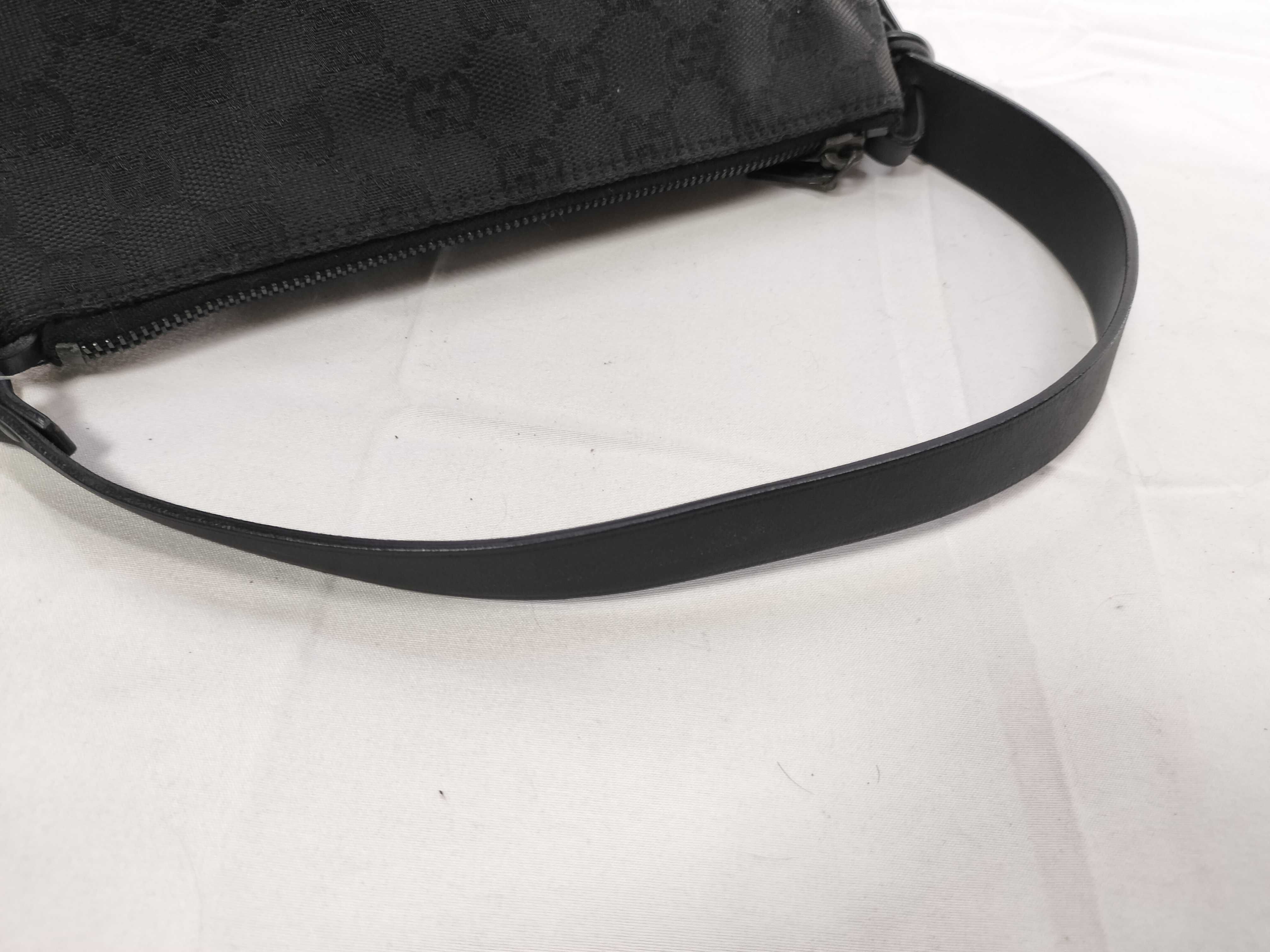 GG Canvas 103399 Hand Pouch Handbag — view 3