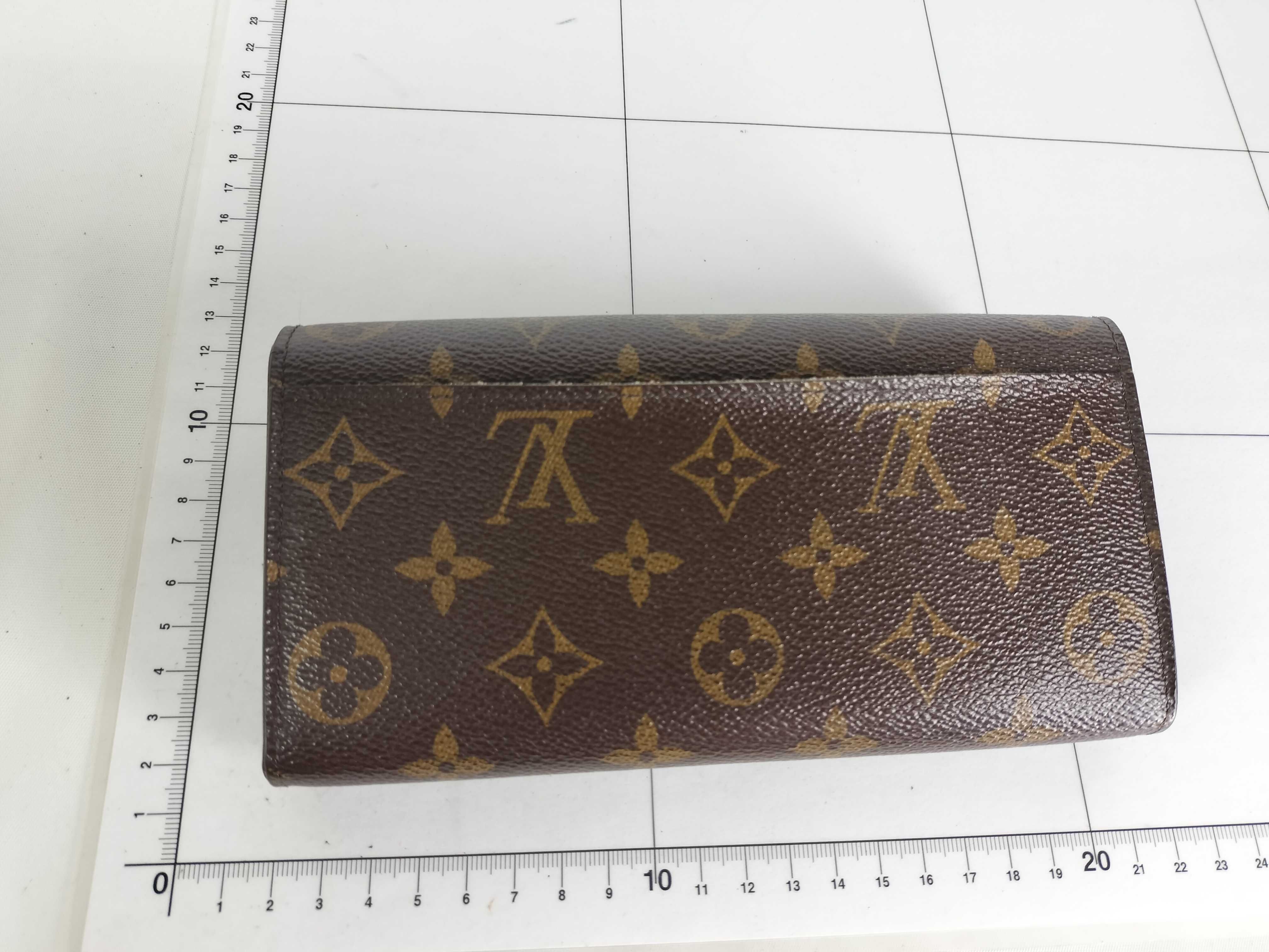 Monogram Portefeuille Sarah Wallet — view 15