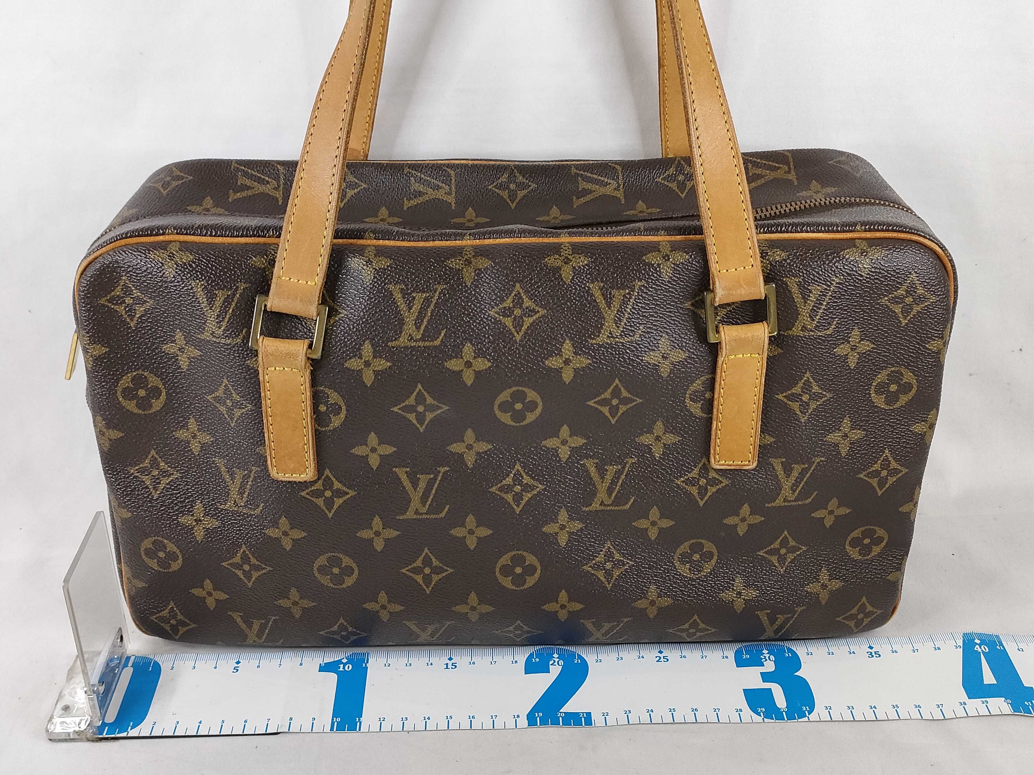 Monogram Vuitton Monogram Cite GM M51181 Shoulder Bag — view 2