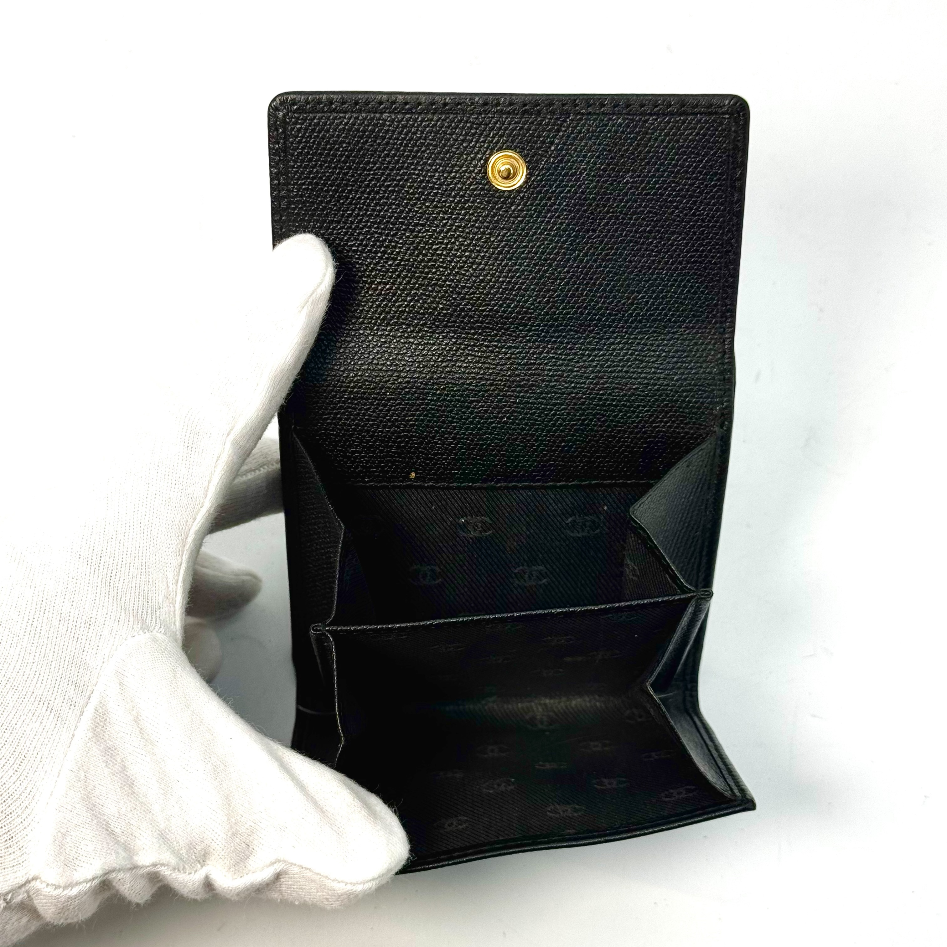 Coco Button Leather W Hook Compact Wallet Black 10159483 Wallet — view 3