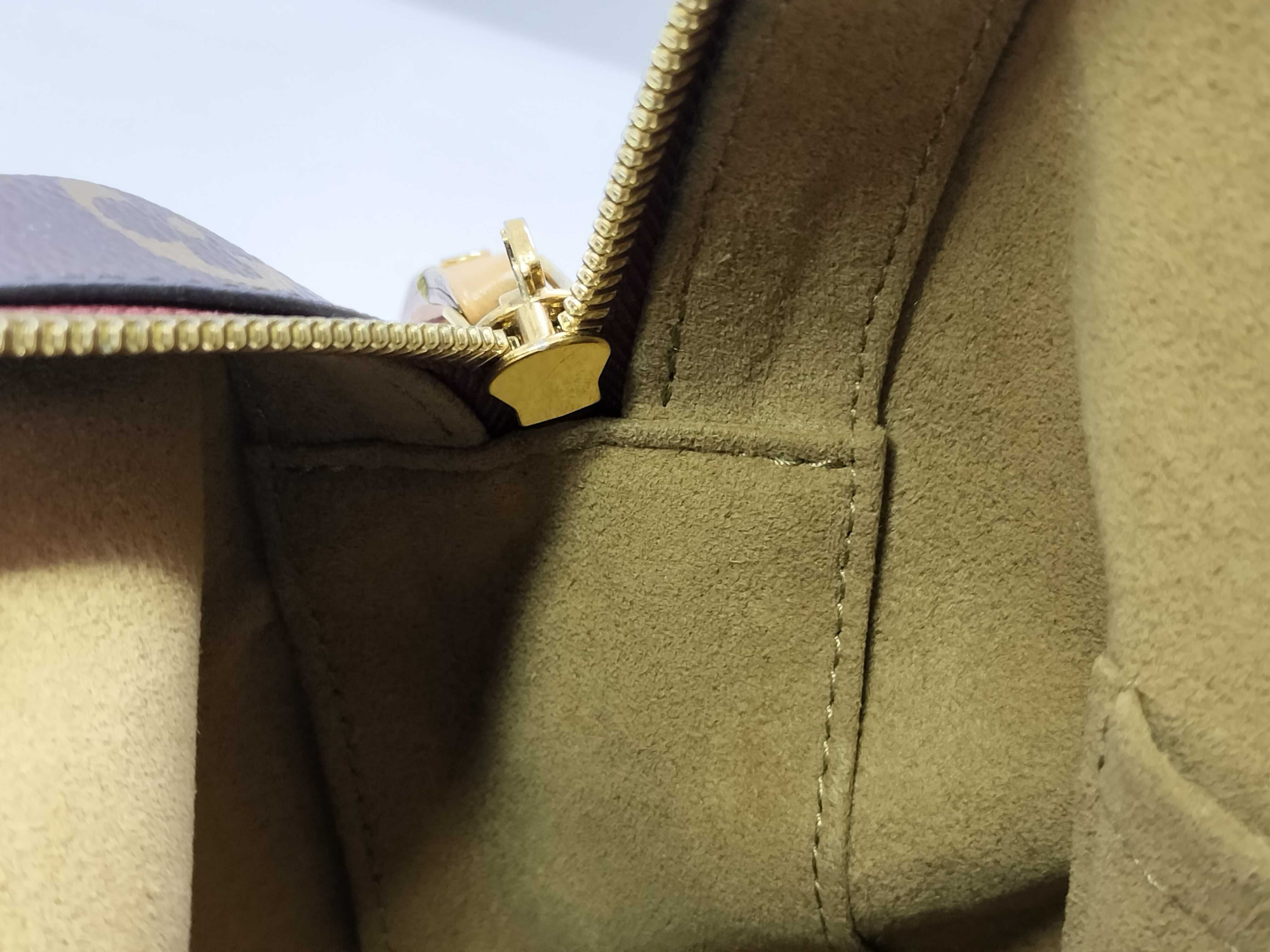 Monogram Louis Vuitton Monogram Boite Chapeau Souple Shoulder Bag — view 11