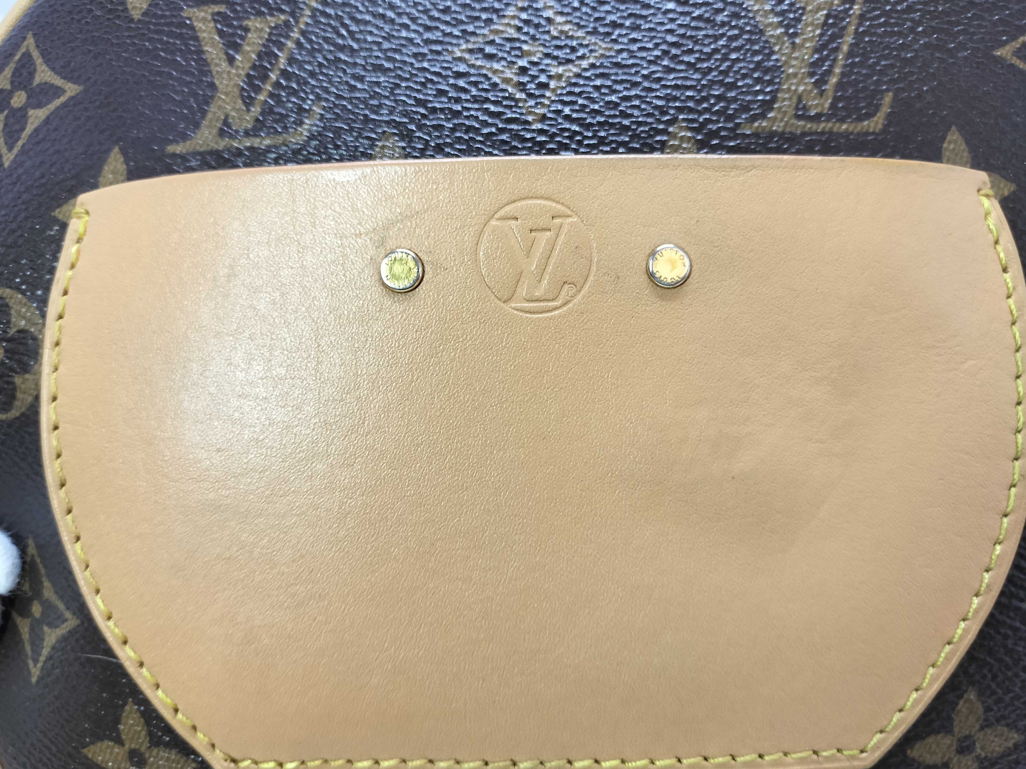 Monogram Louis Vuitton Monogram Boite Chapeau Souple Shoulder Bag — view 15