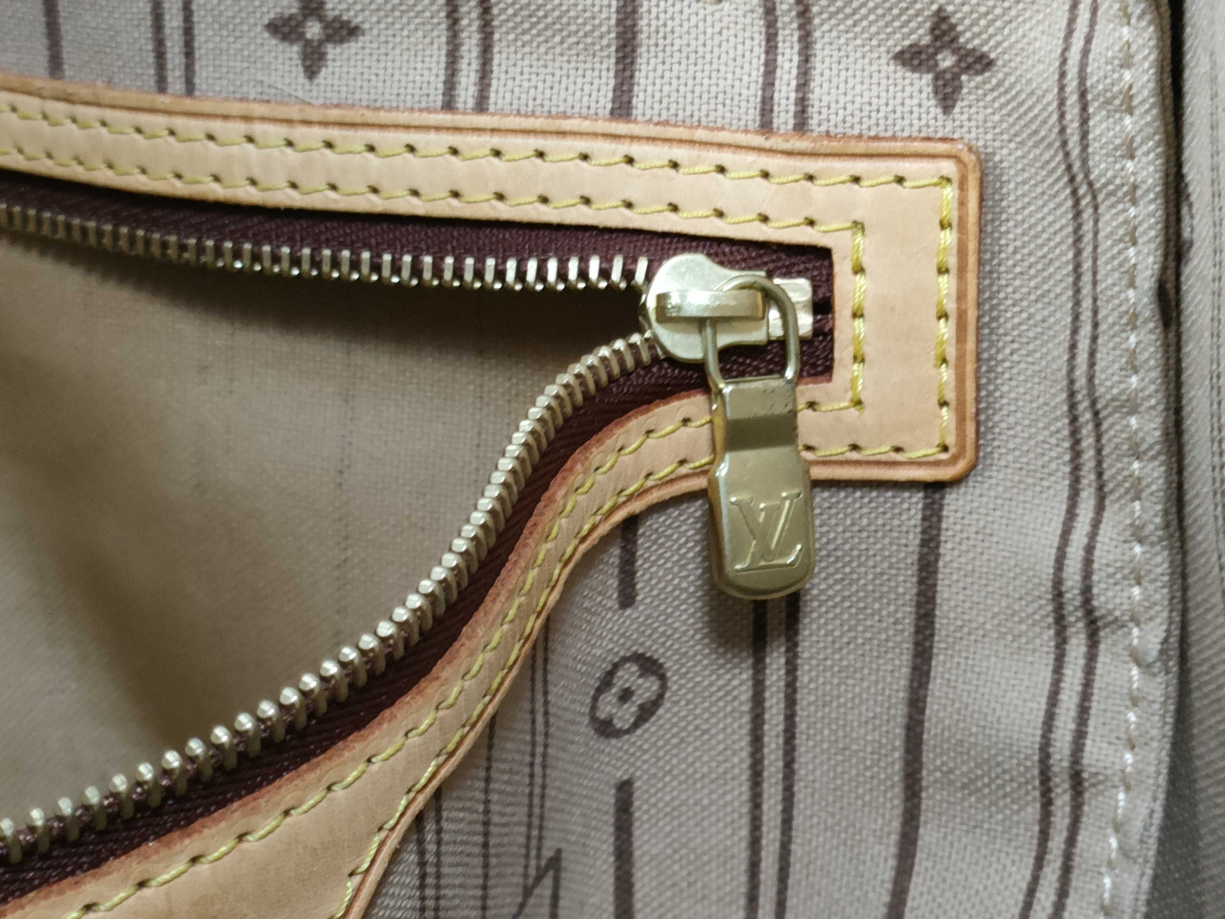 Monogram Neverfull Monogram Tote Bag — view 15