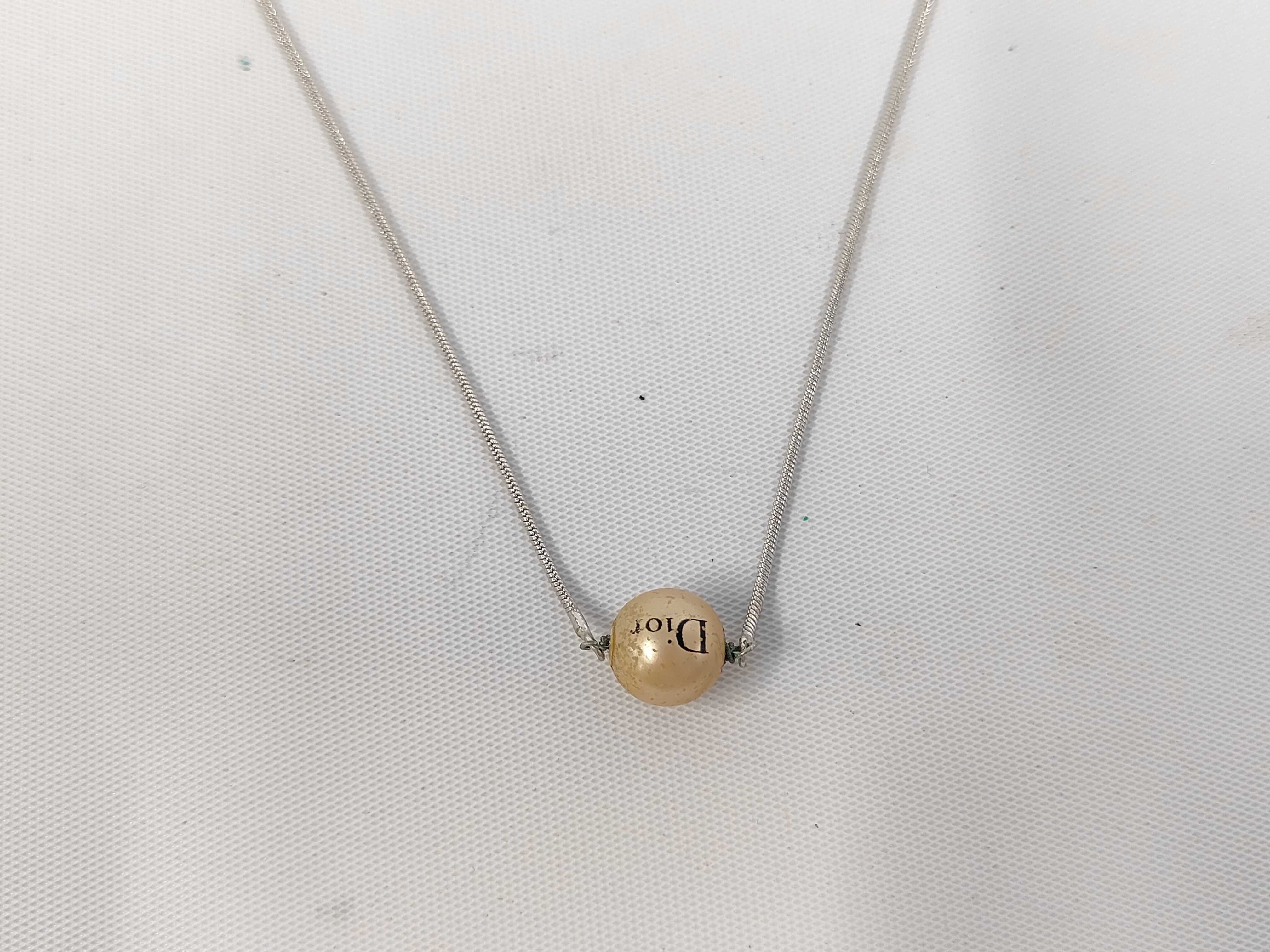 necklace — view 2