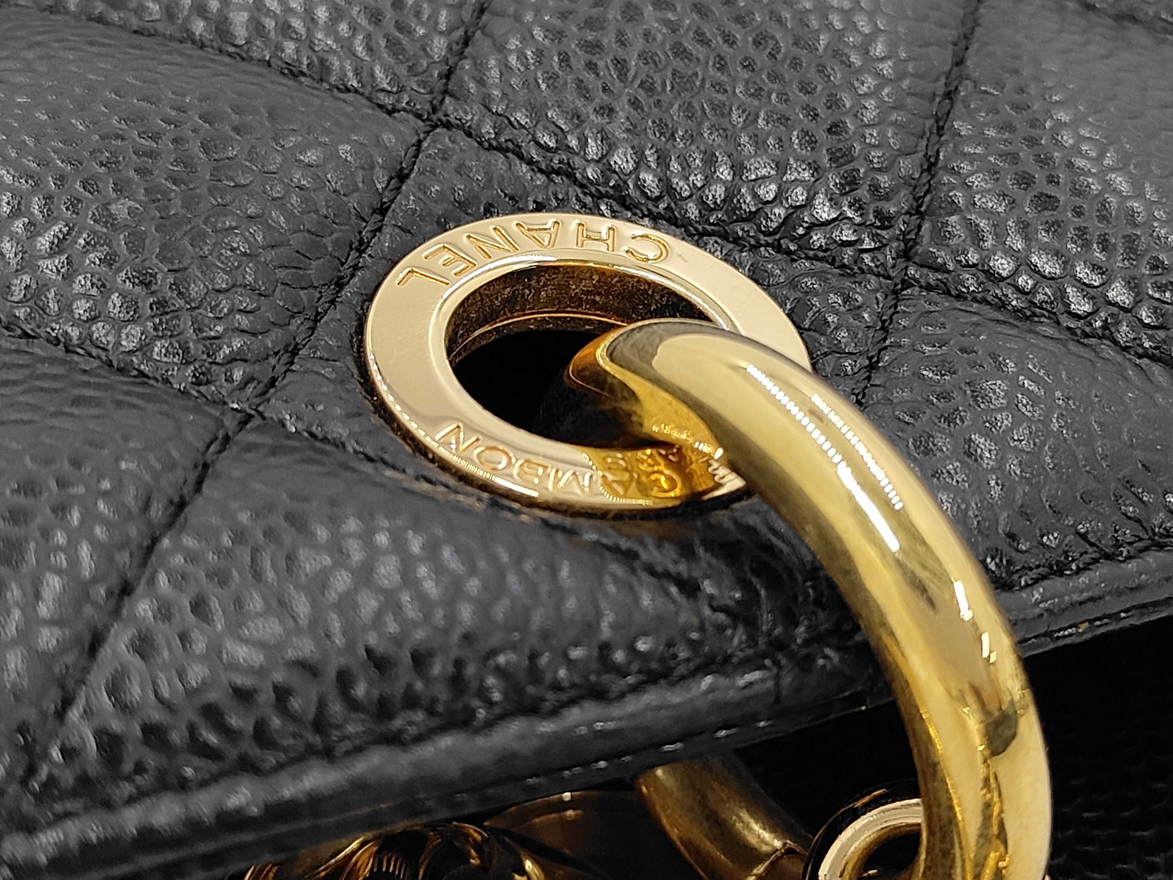 GST Caviar Skin Chain Tote Bag (Serial Number 16) — view 6