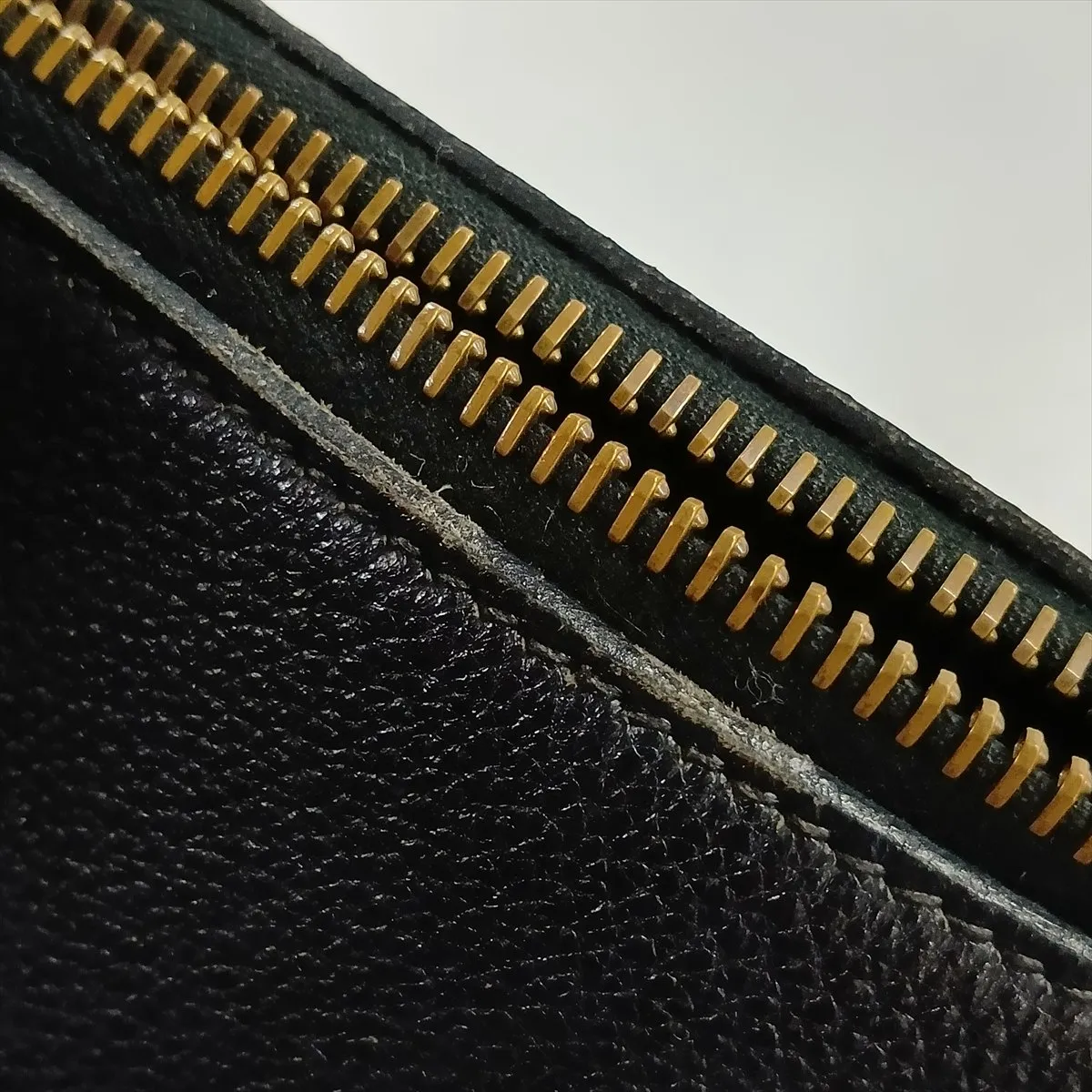 Bolide 31 Togo Black Gold Hardware D:2000 — view 15