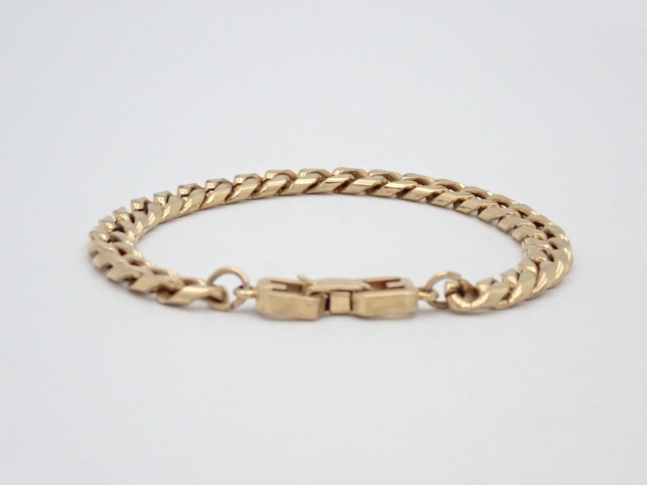 Gold bracelet, wrist size approximately 18cm — view 2
