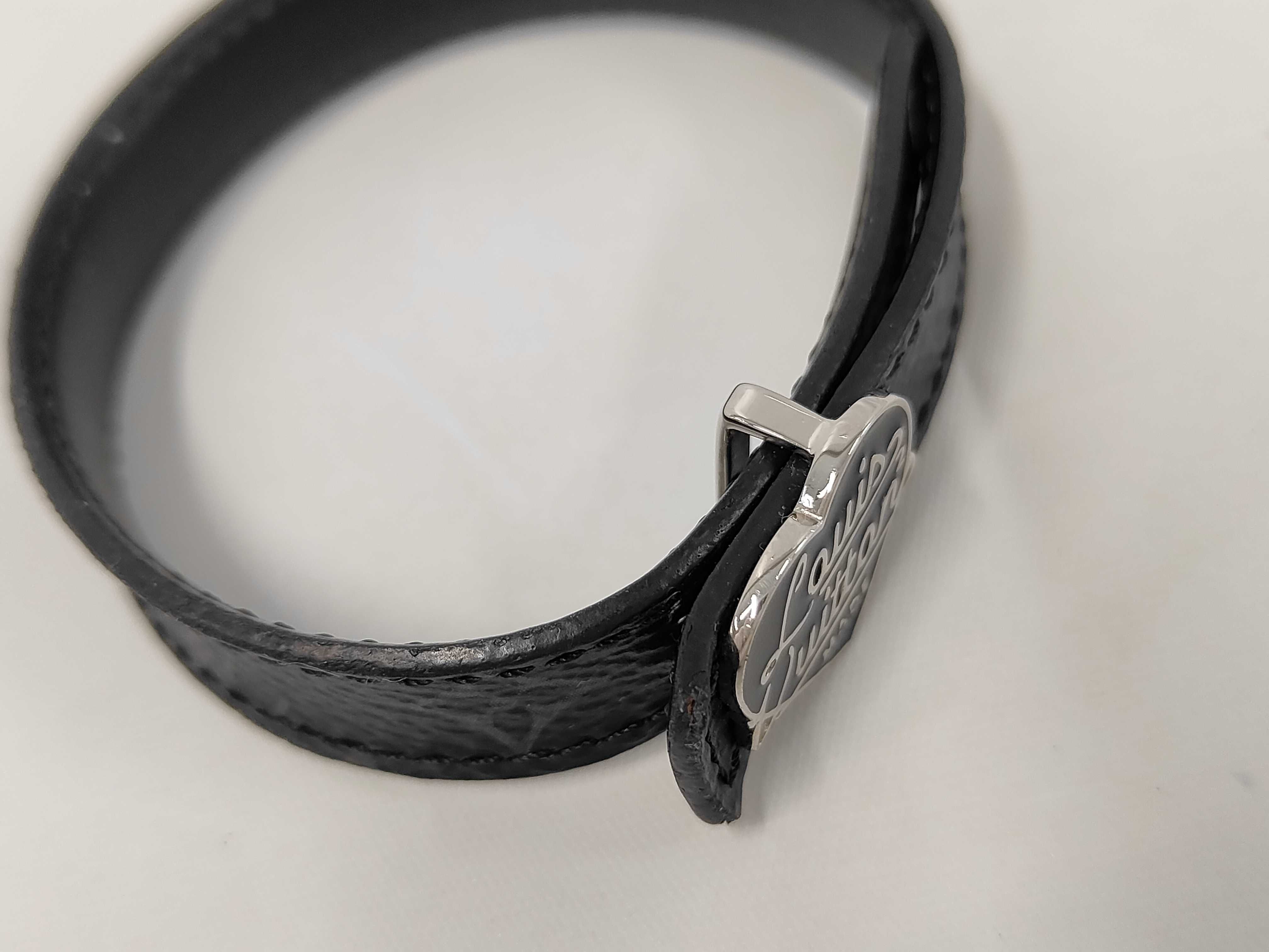 M8041 Bracelet LV Heart Bracelet Bangle — view 6
