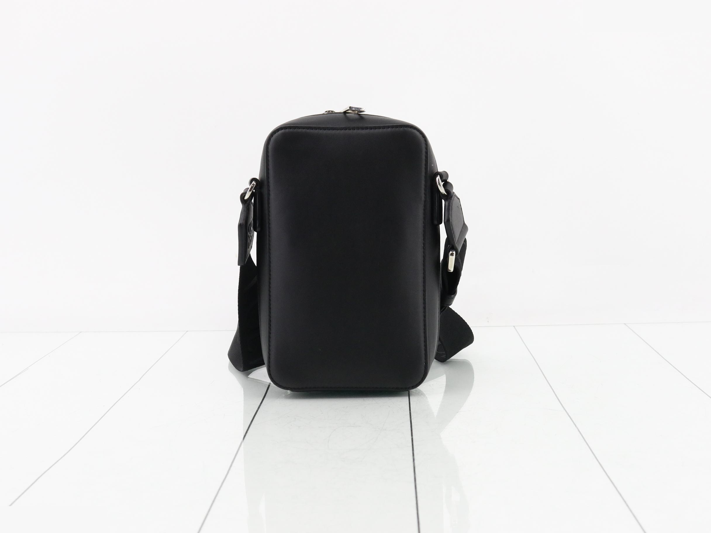 Shoulder bag — view 2