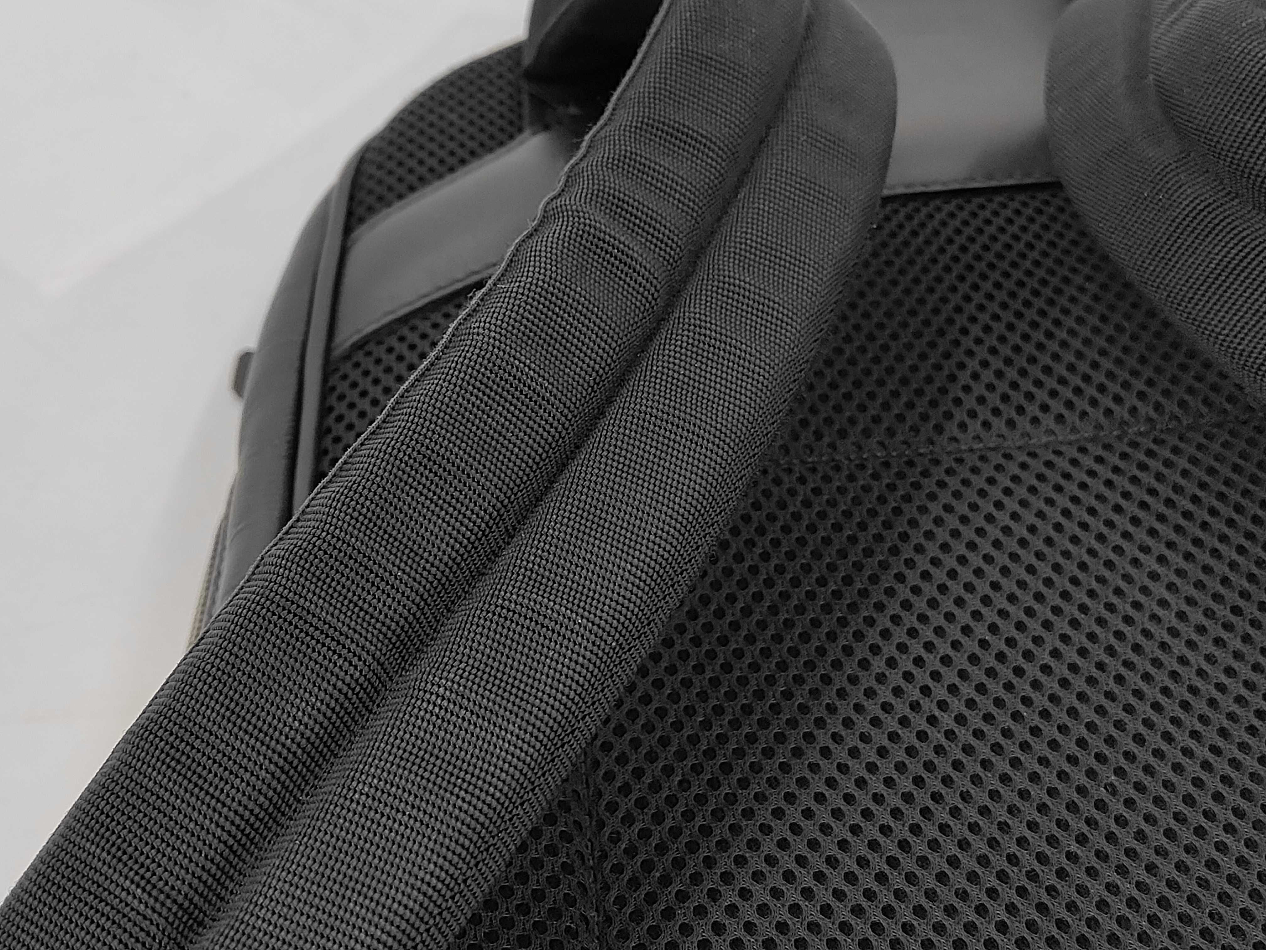 LV Michael Backpack — view 6
