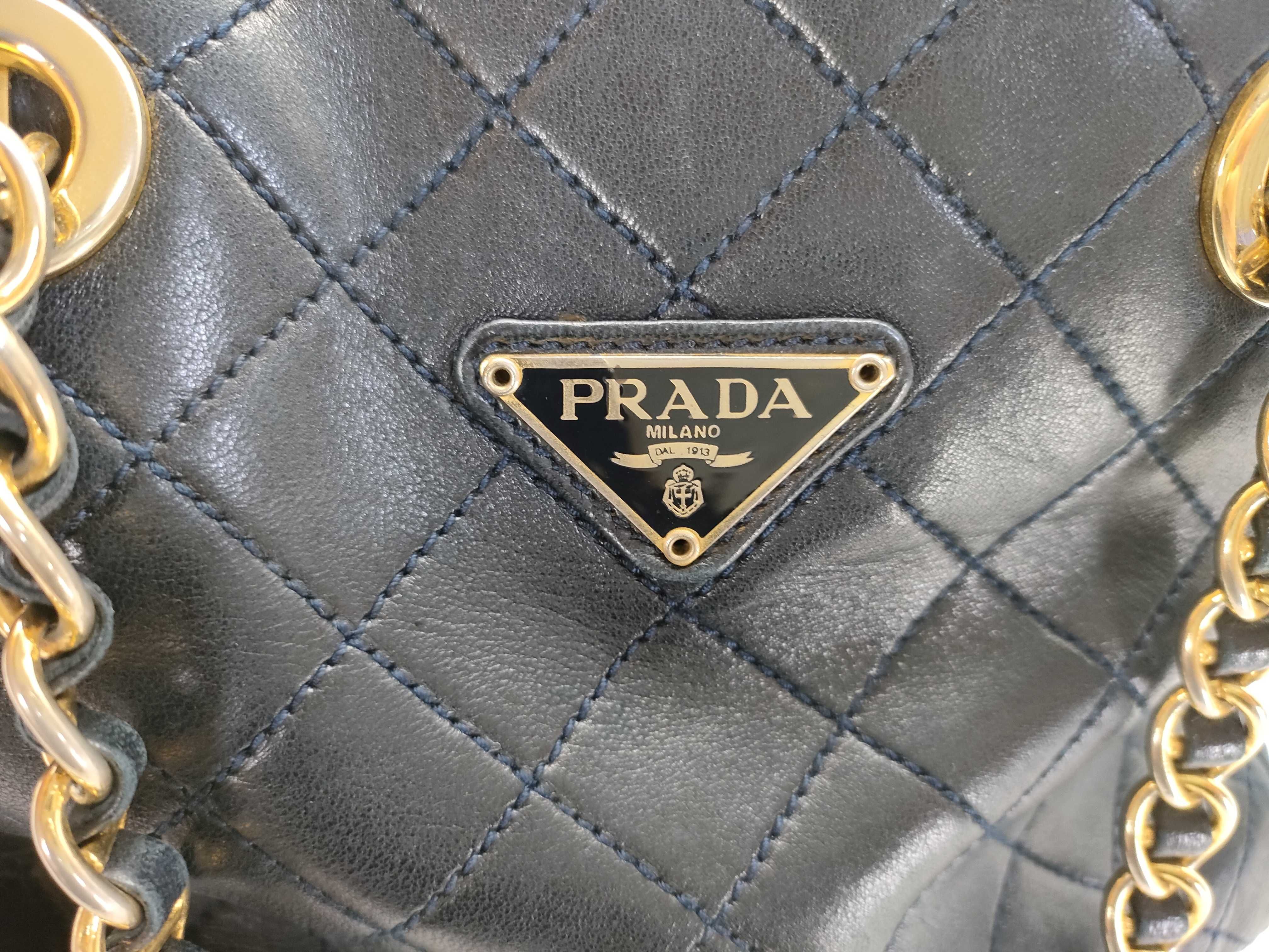 Nappa Leather Quilted Chain Shoulder Bag Black Gold Hardware Triangle Logo Shoulder Bag — view 9
