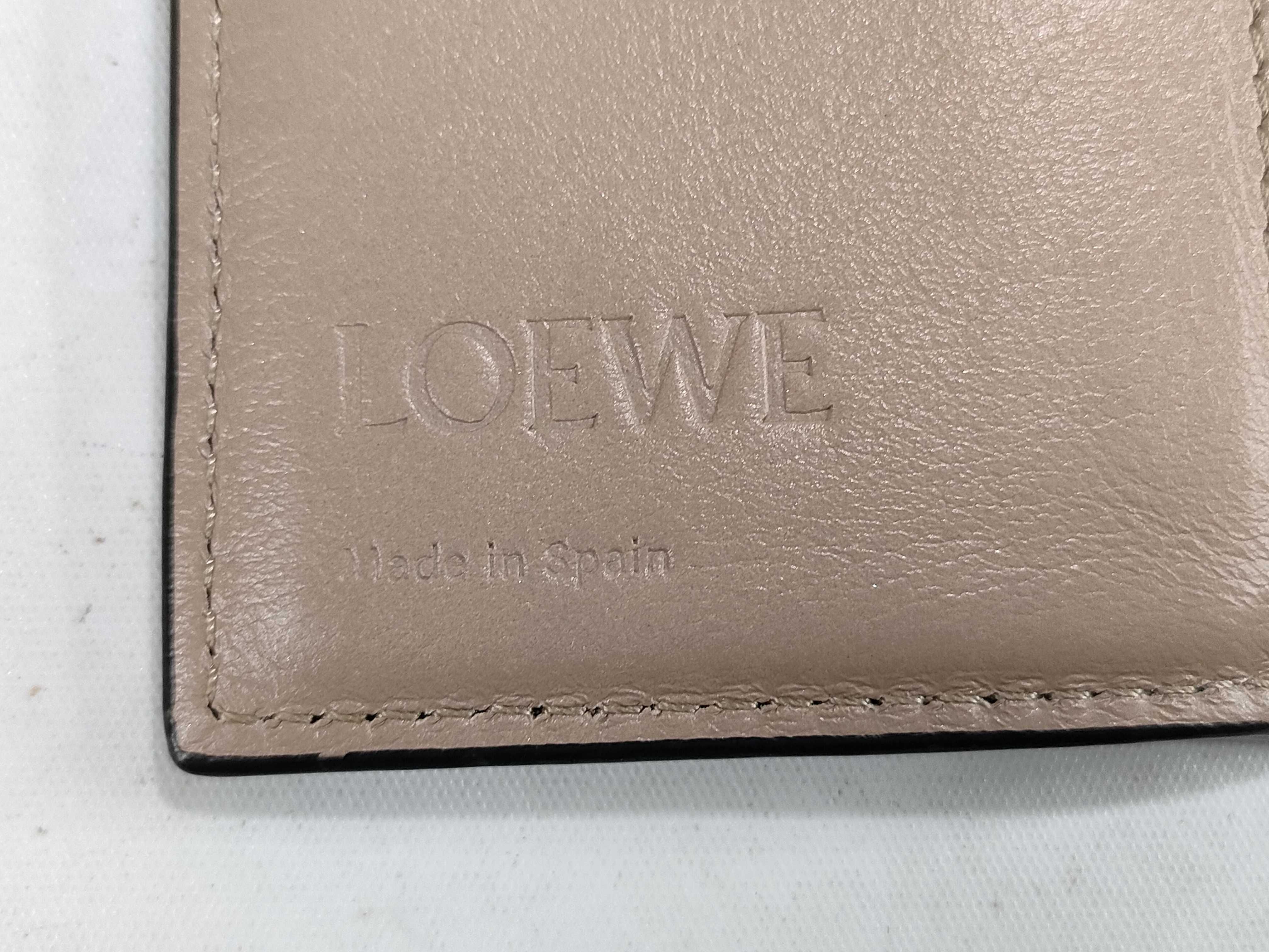 Anagram Tri-fold Wallet, Beige — view 11