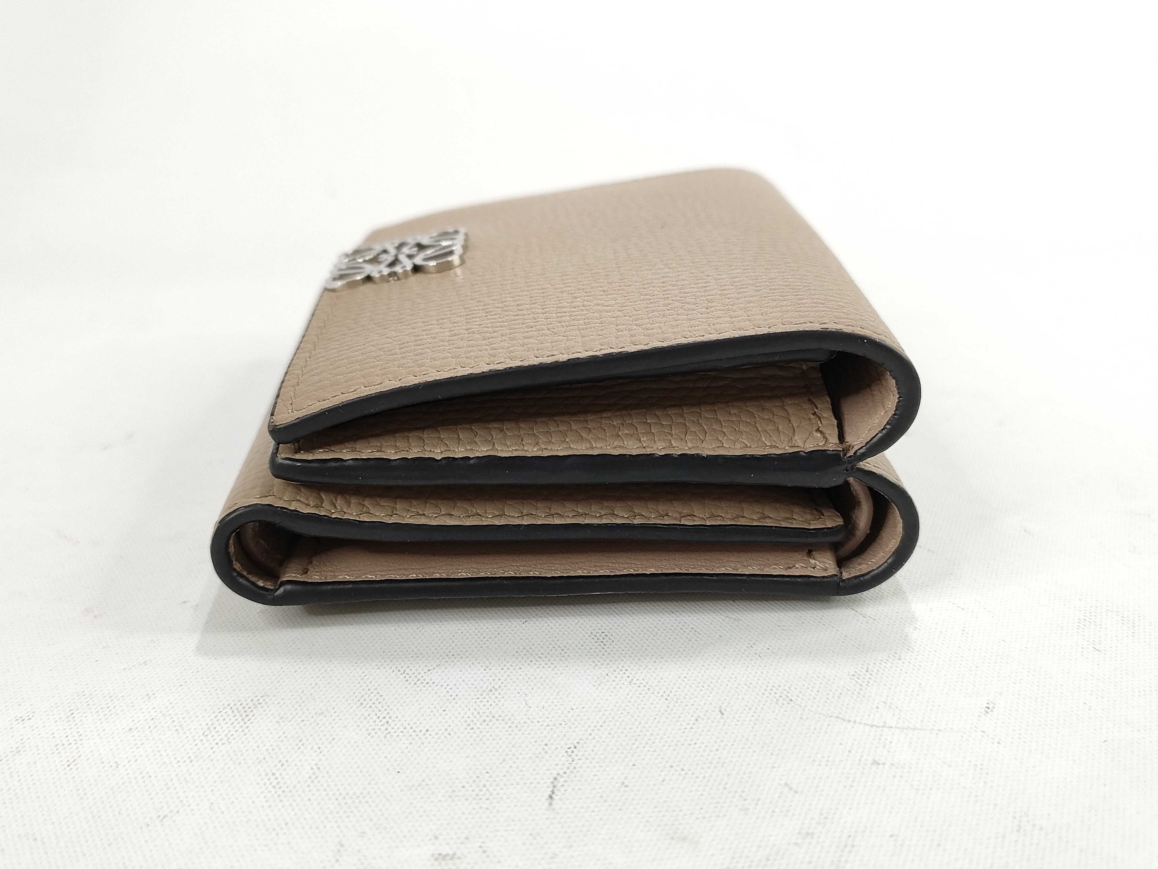 Anagram Tri-fold Wallet, Beige — view 5
