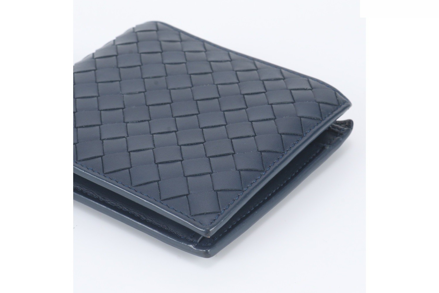 Intrecciato woven leather bi-fold wallet — view 3