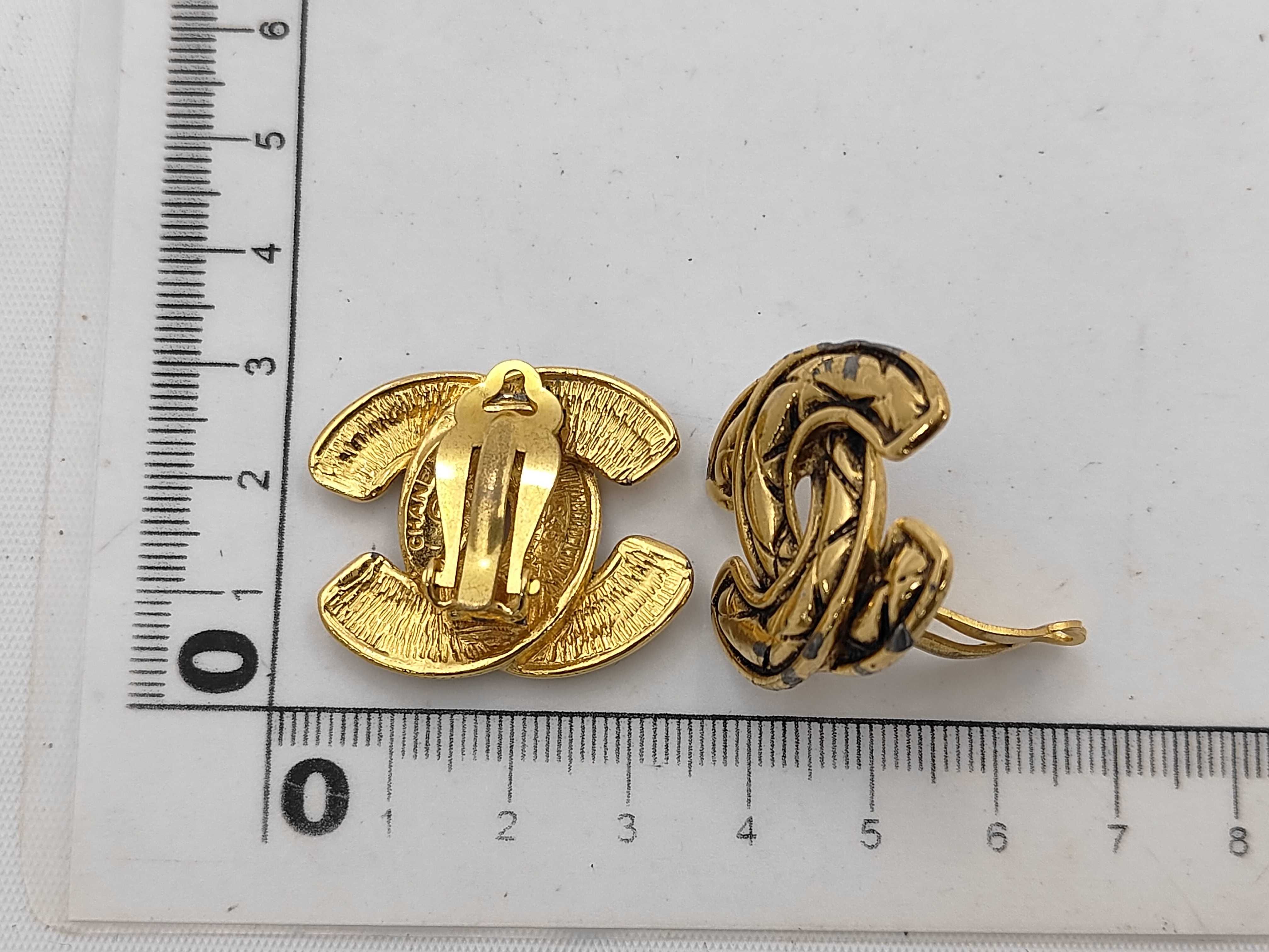 Matelassé Coco Mark Earrings — view 6