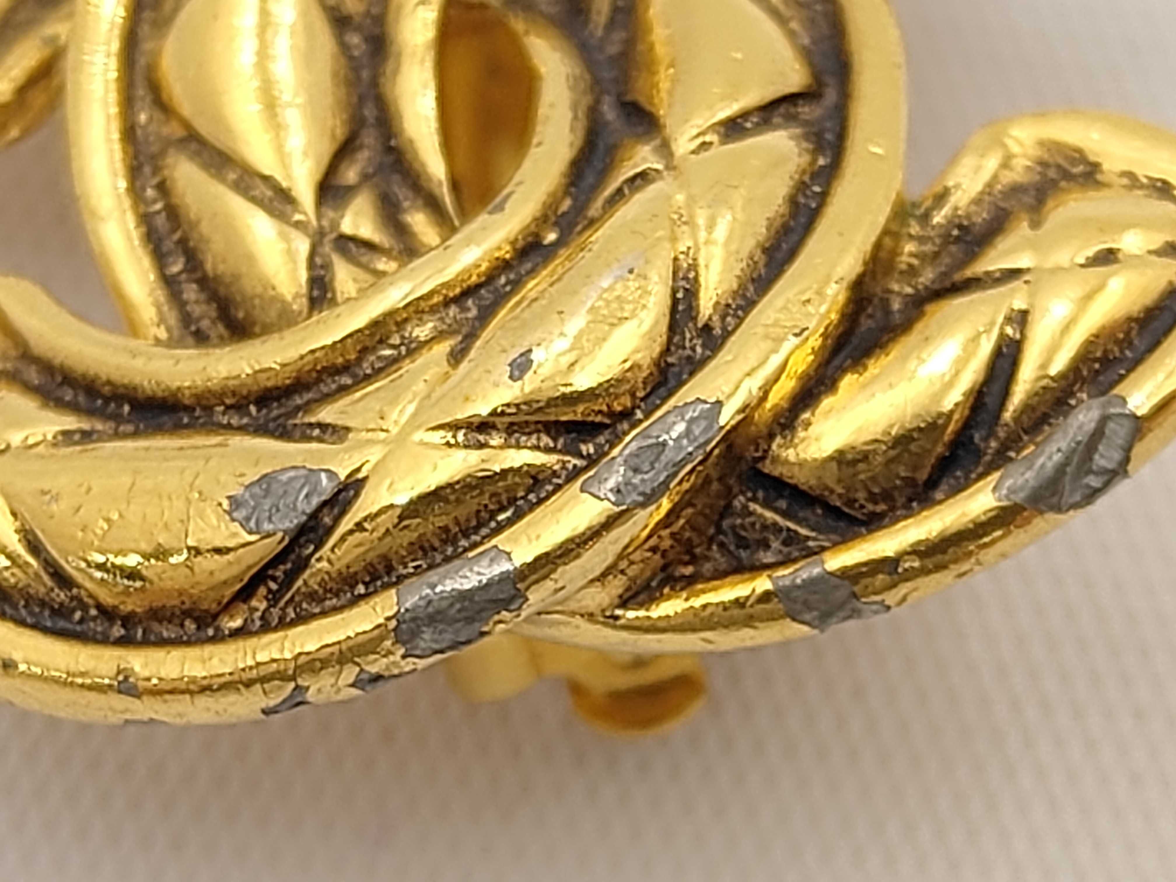 Matelassé Coco Mark Earrings — view 7