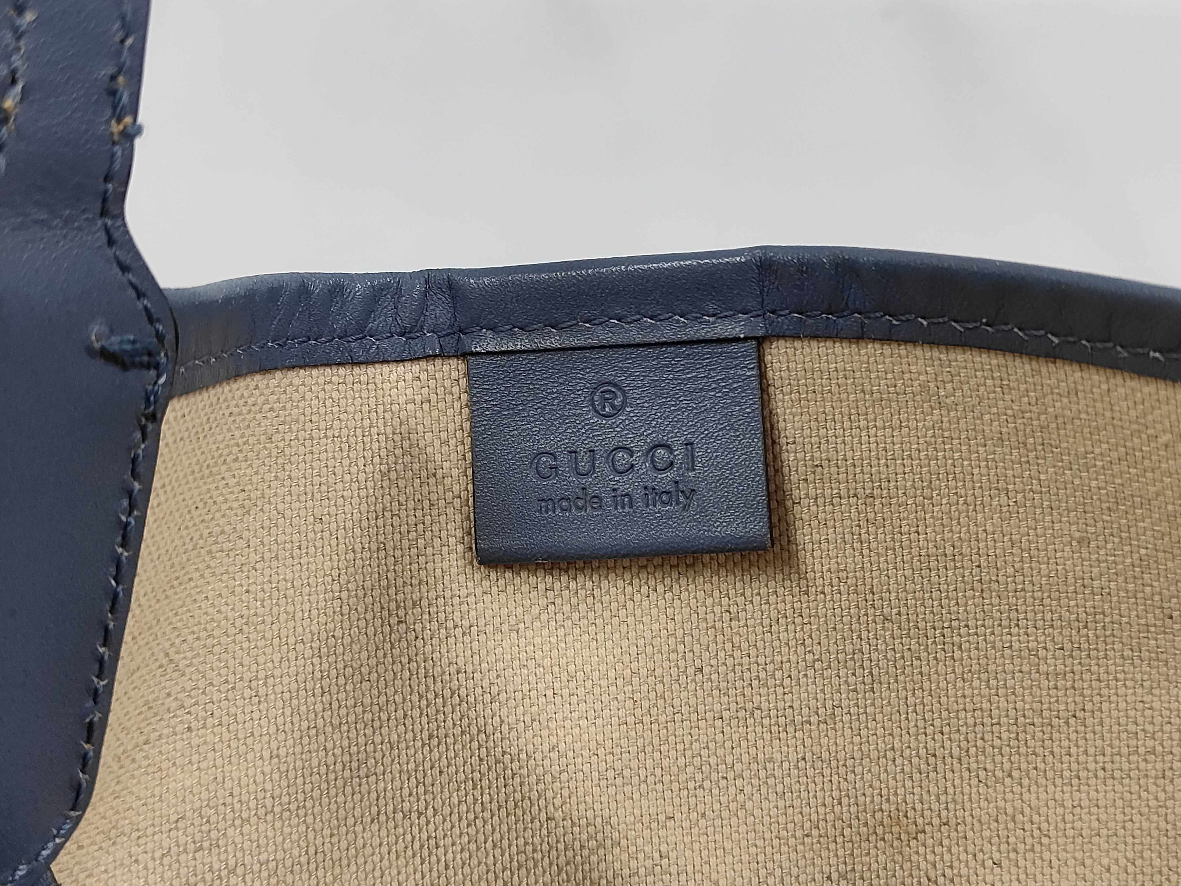 GG Supreme Tote Bag — view 8