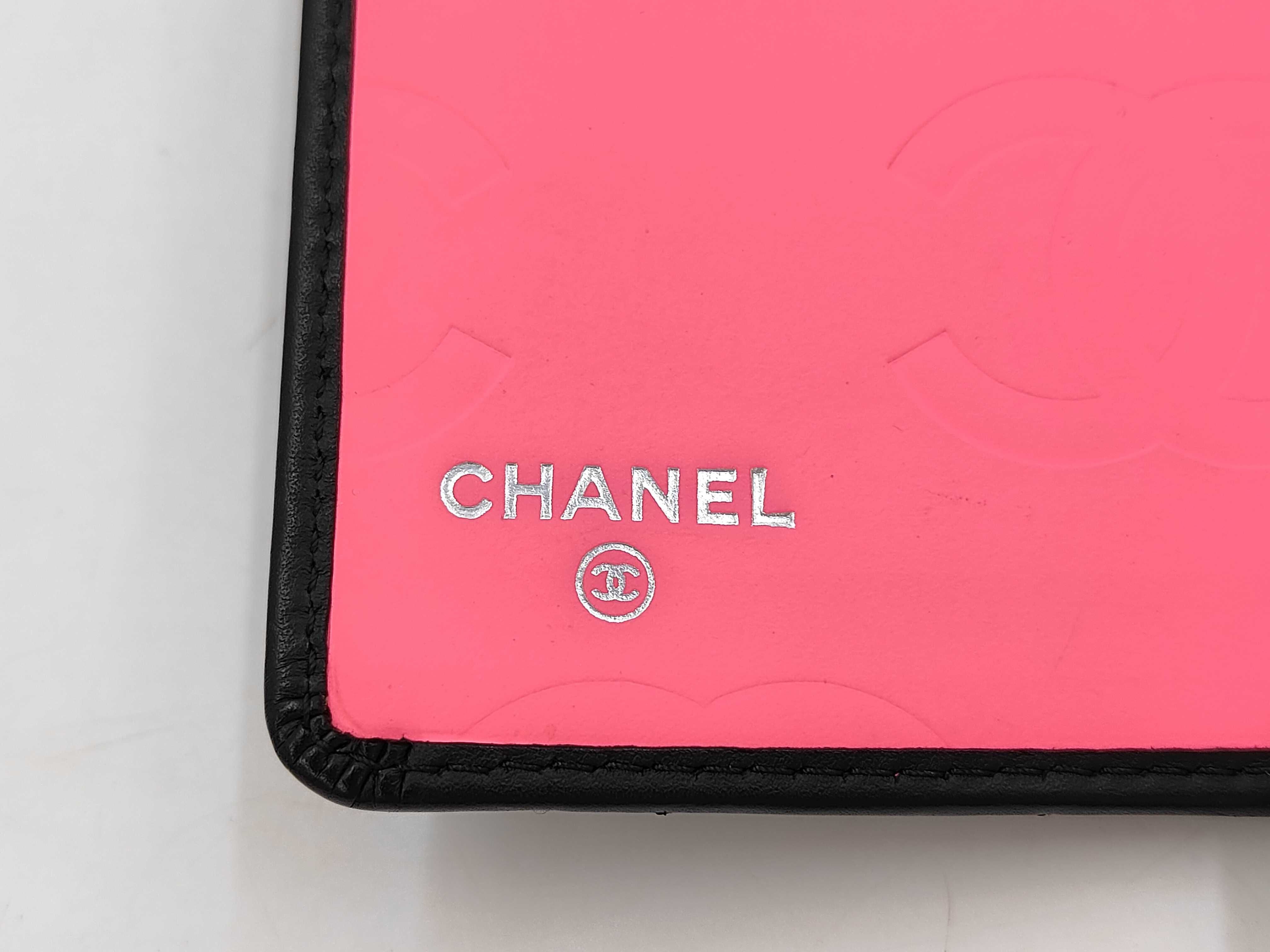 wallet — view 4